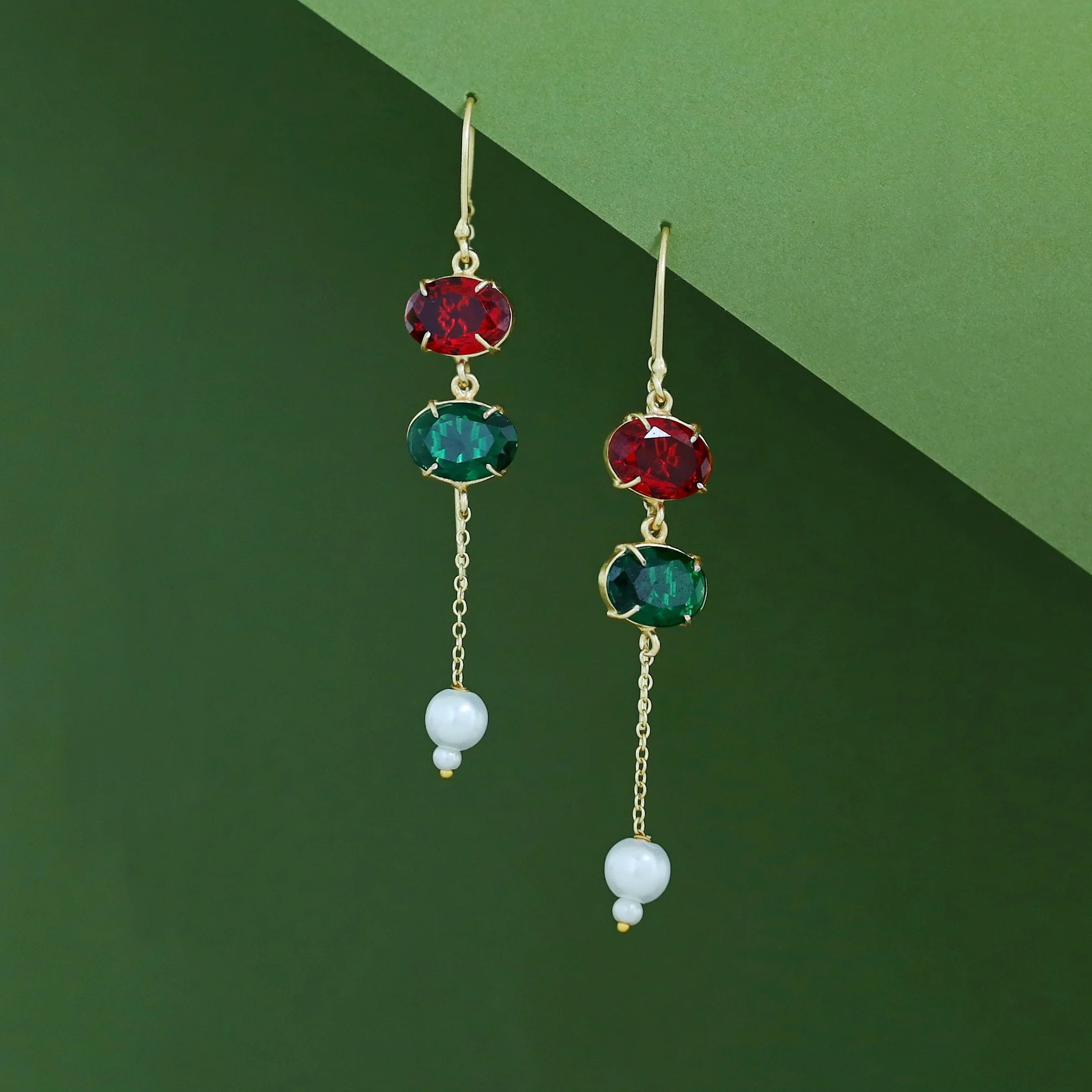 Emryn Glossy Dual Oval Pearl Needle And Thread Earring - Image 10