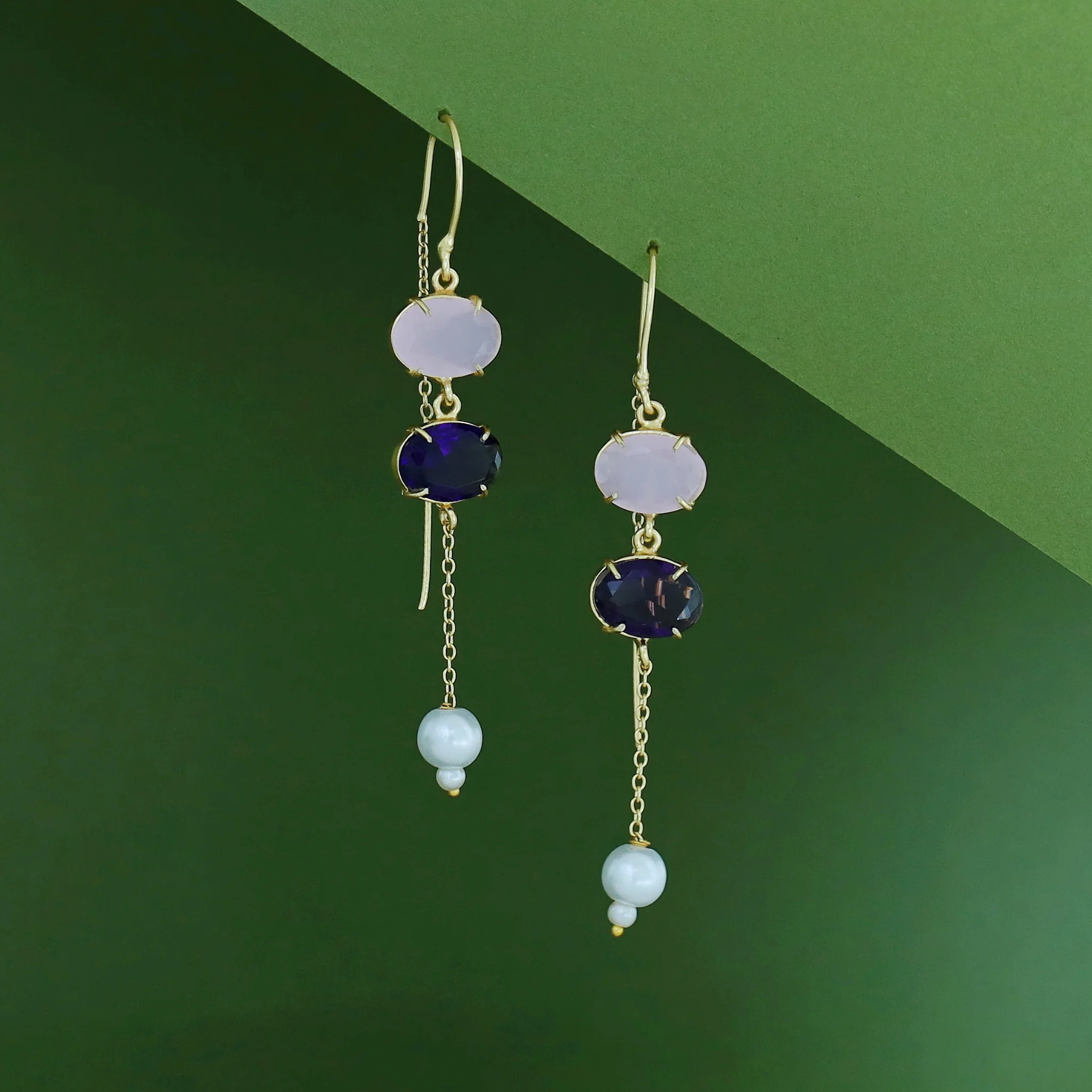 Emryn Glossy Dual Oval Pearl Needle And Thread Earring - Image 3