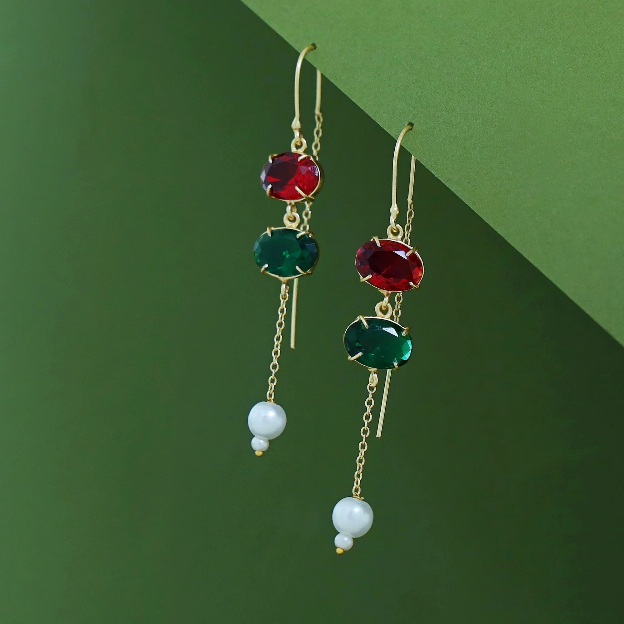 Emryn Glossy Dual Oval Pearl Needle And Thread Earring - Image 8