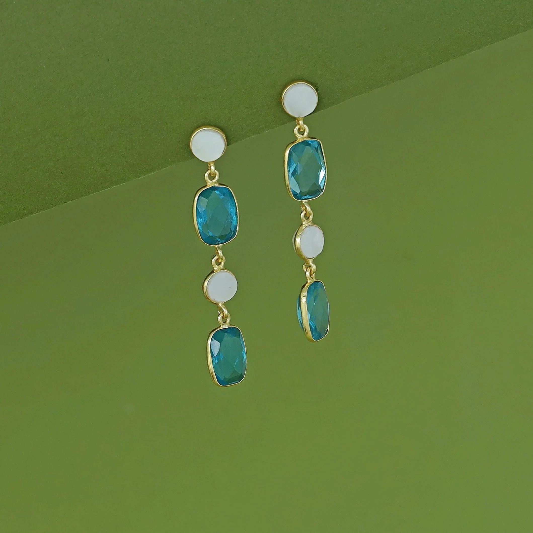 Eshita Golden Dual MOP + Glossy Earring - Image 10