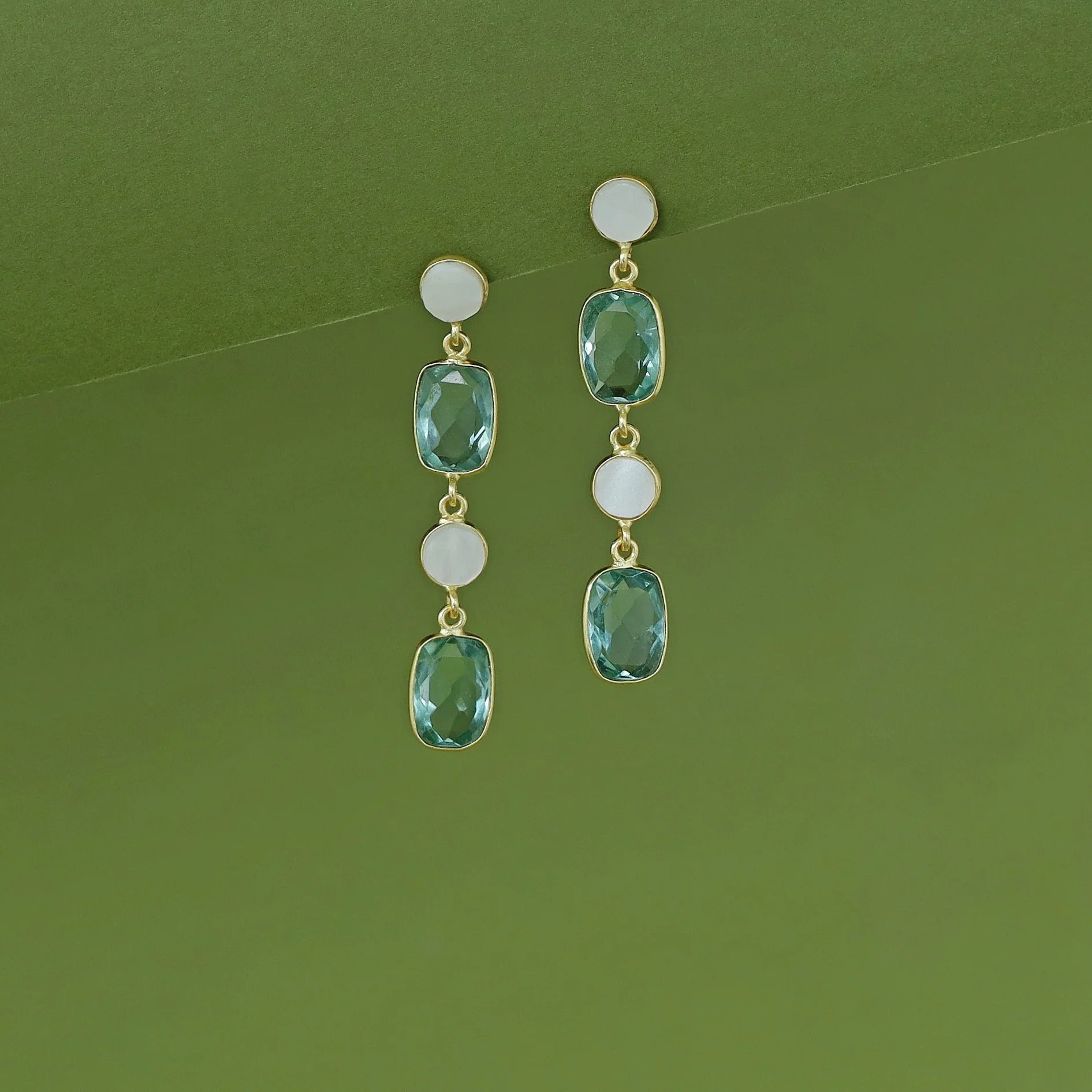Eshita Golden Dual MOP + Glossy Earring - Image 3