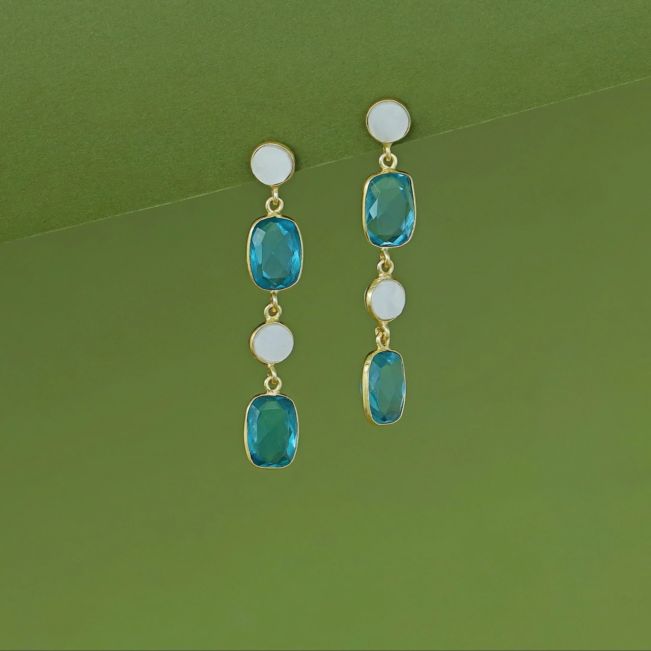 Eshita Golden Dual MOP + Glossy Earring - Image 8