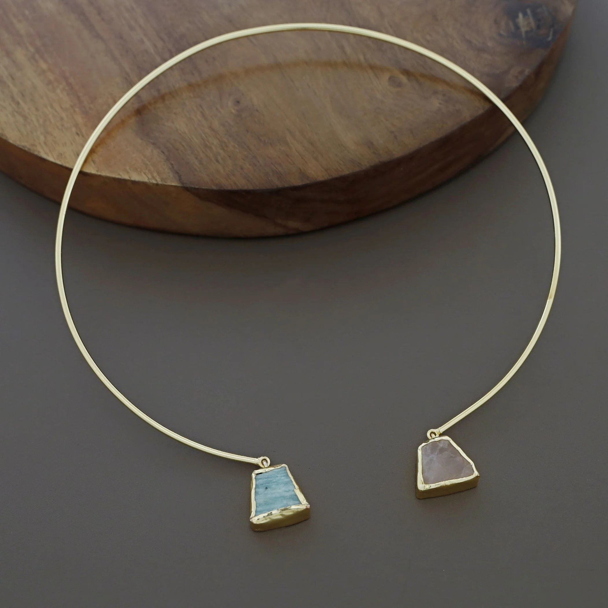 Golden Dual Raw Stone Neck Cuff - Image 4