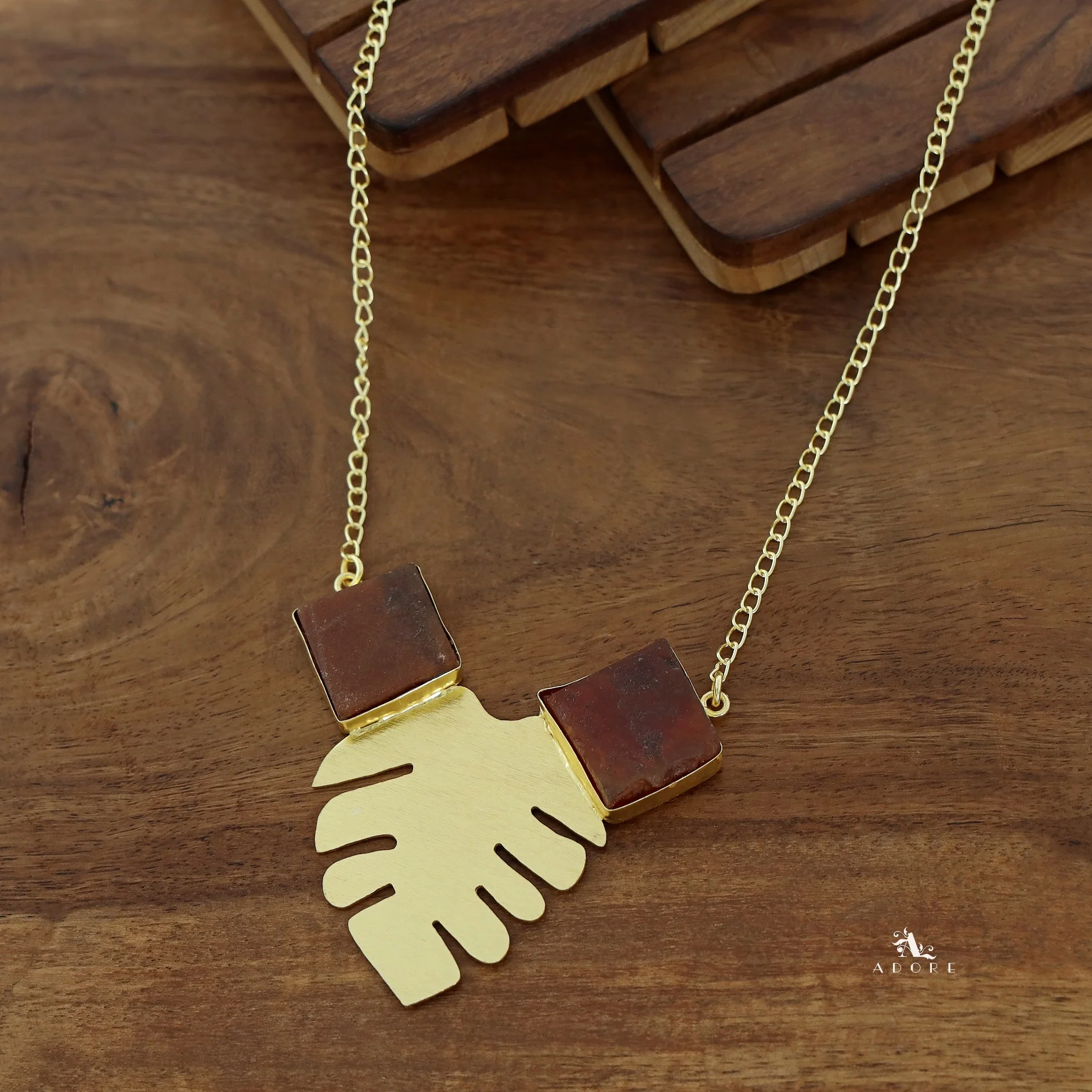 Golden Maple Leaf Dual Raw Stone Neckpiece - Image 10