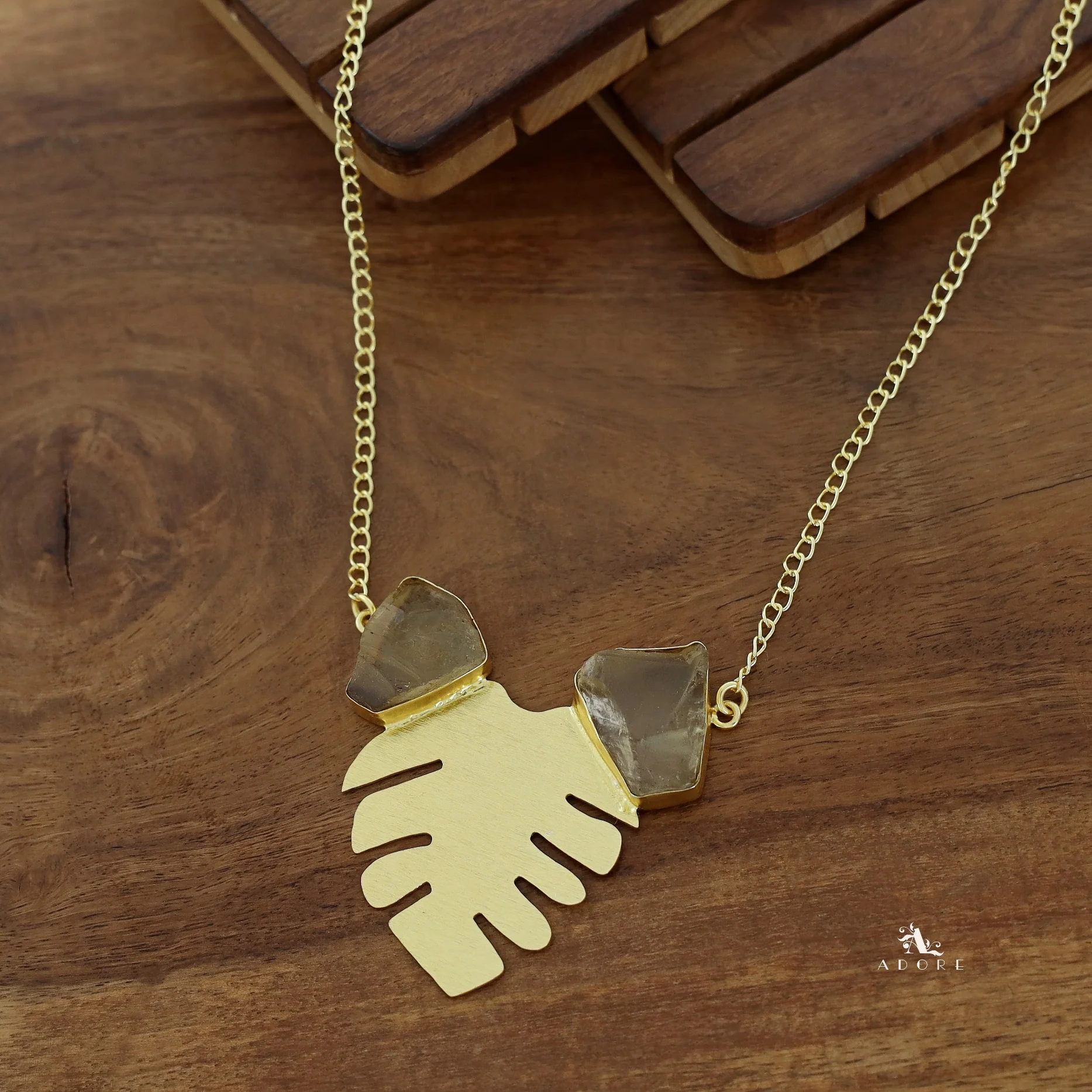 Golden Maple Leaf Dual Raw Stone Neckpiece - Image 11