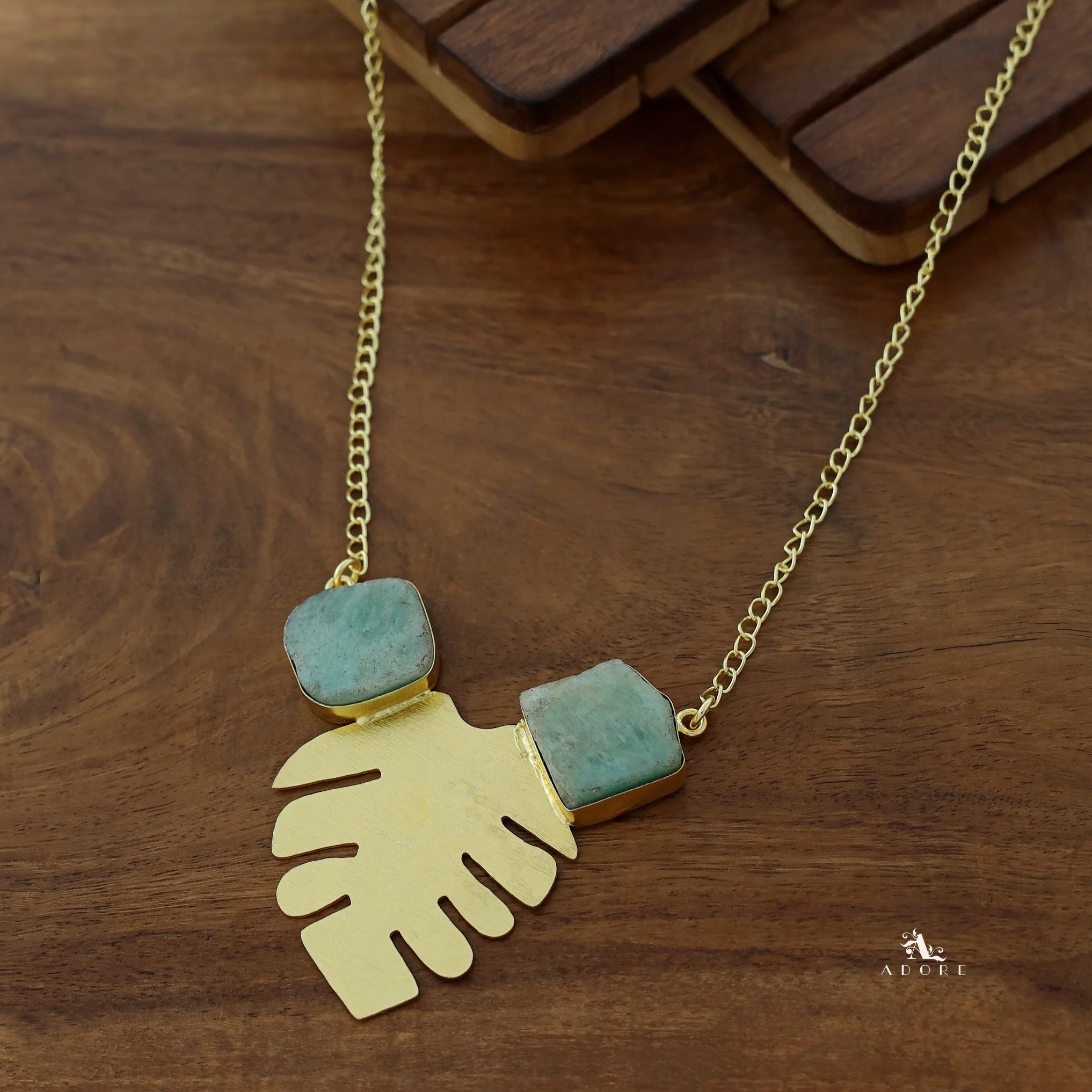 Golden Maple Leaf Dual Raw Stone Neckpiece - Image 4