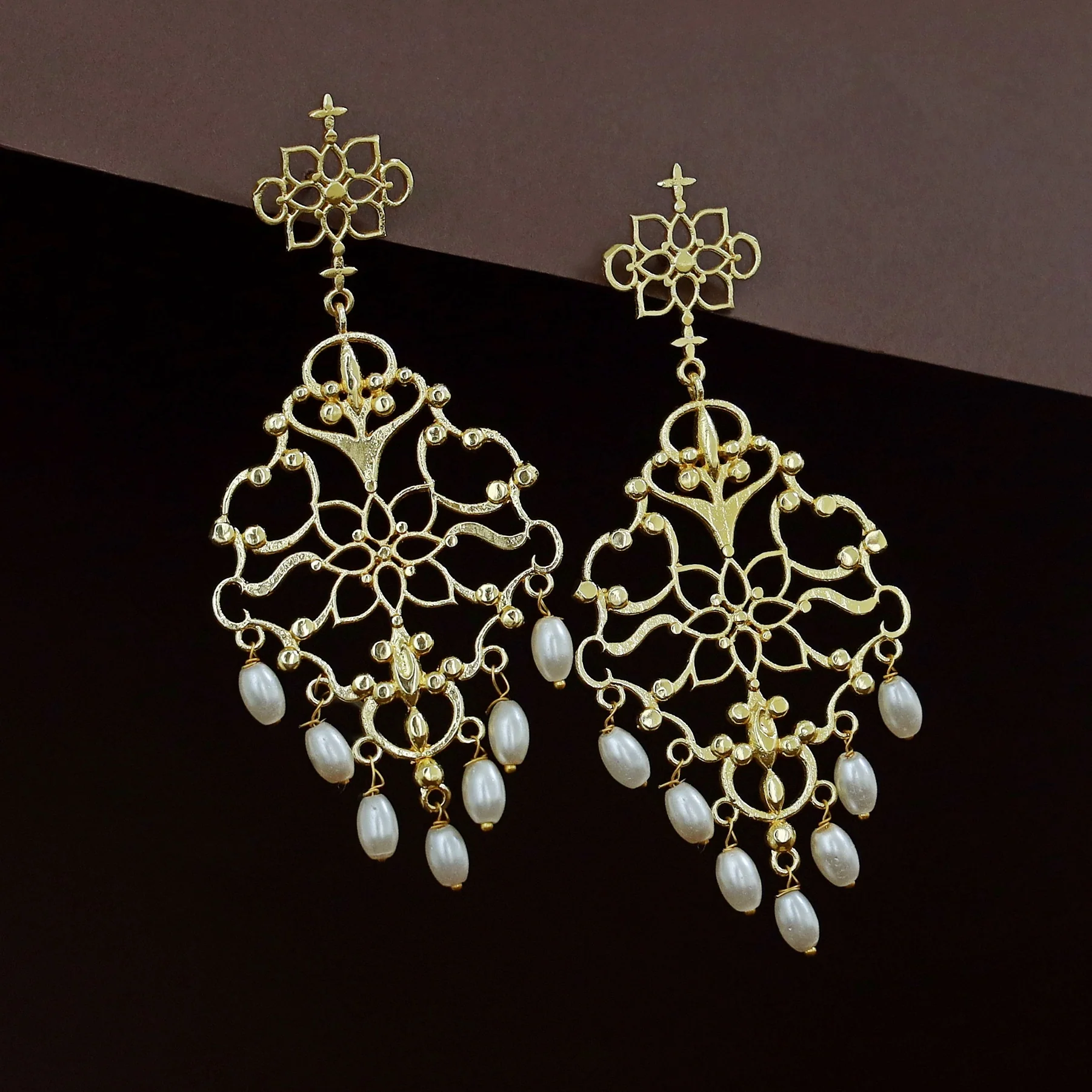 Golden Filigree Rice Pearl Earring - Image 3