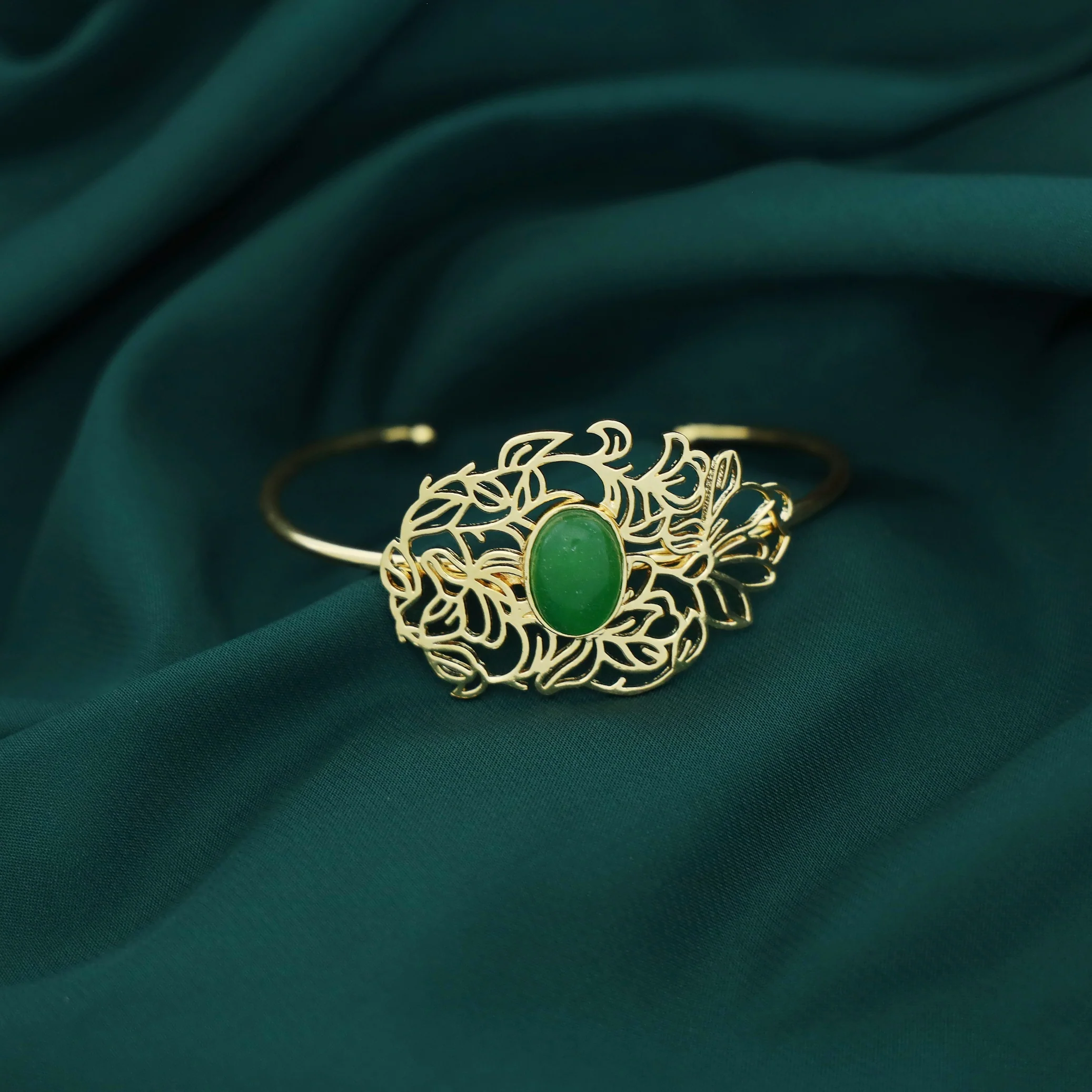 Golden Floral Filigree Oval Natural Stone Bracelet - Image 8