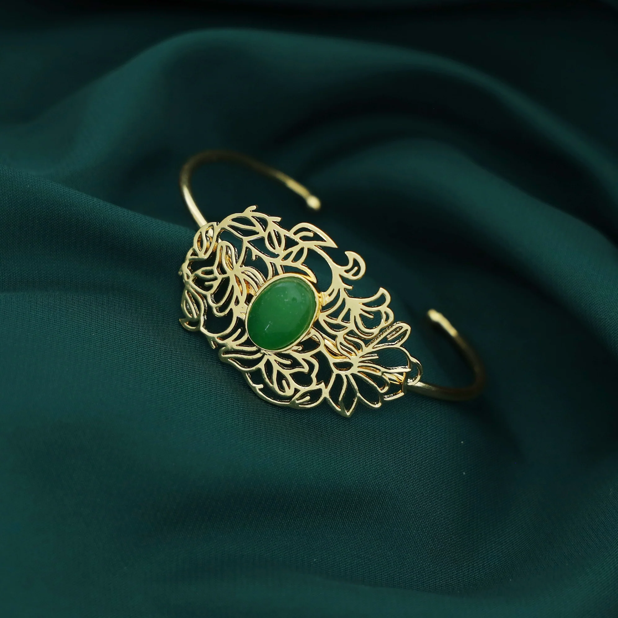Golden Floral Filigree Oval Natural Stone Bracelet - Image 9