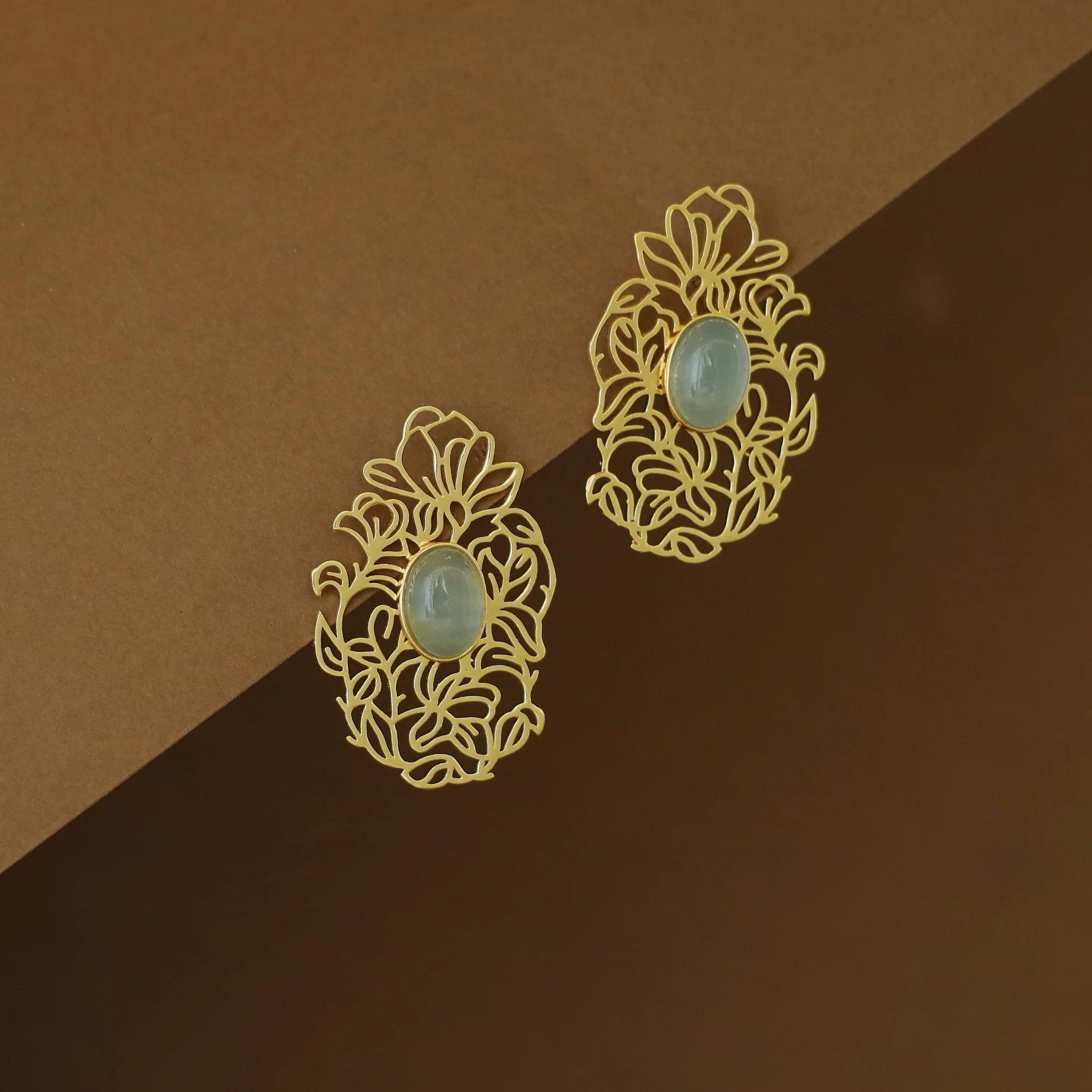 Golden Floral Filigree Oval Natural Stone Earring - Image 4