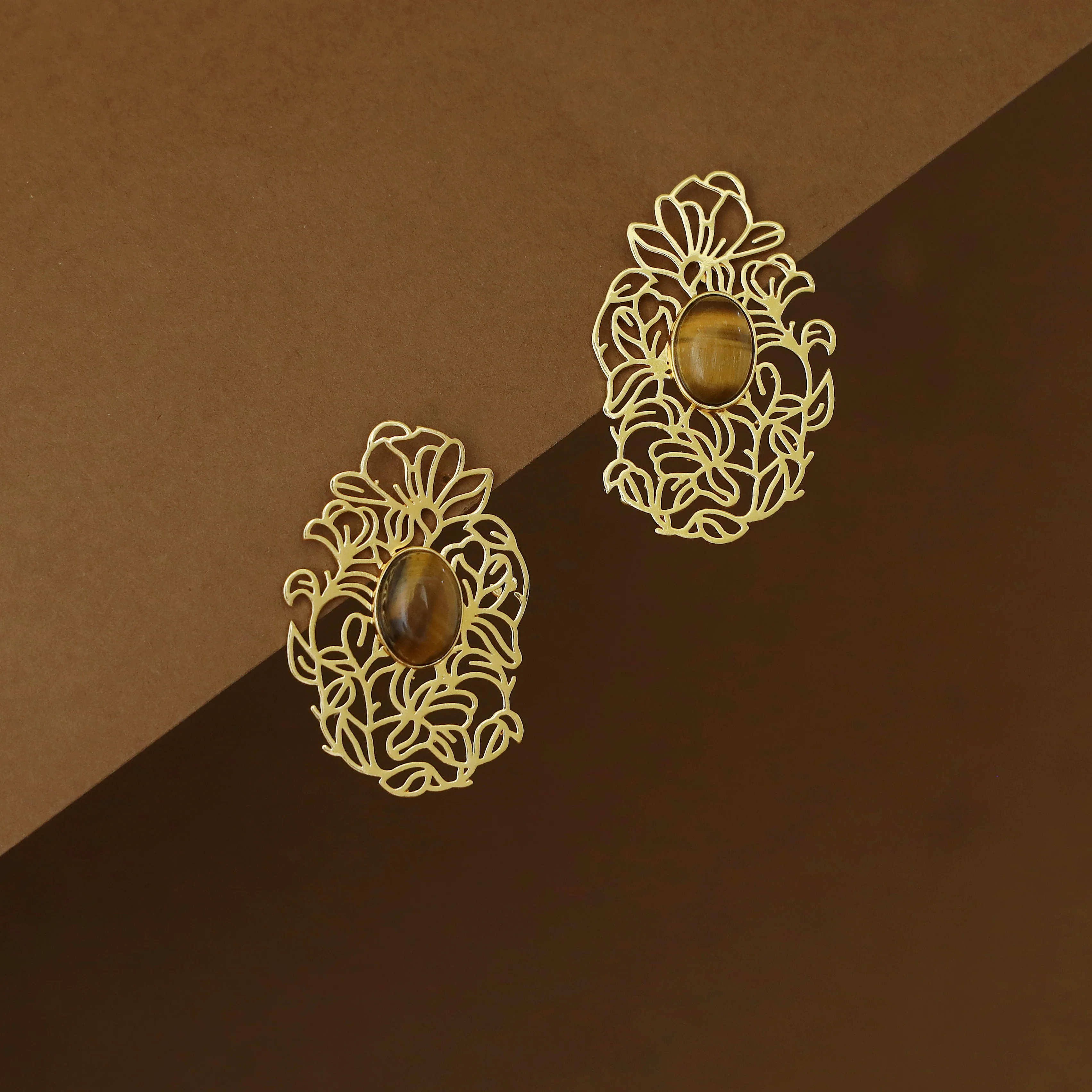 Golden Floral Filigree Oval Natural Stone Earring - Image 6
