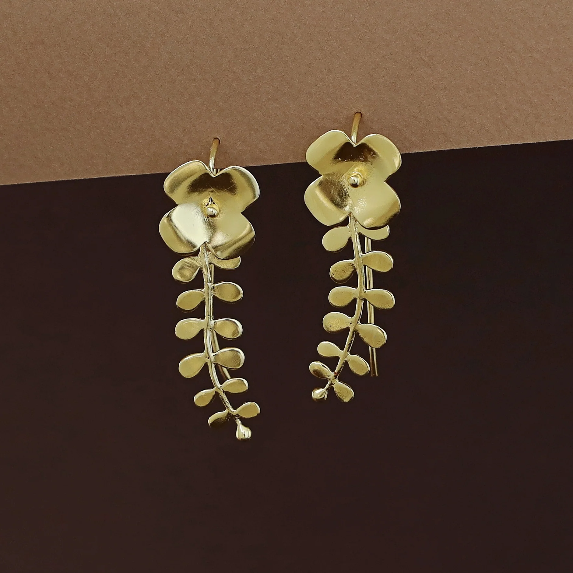 Golden Floral Leaf Drop - Image 2