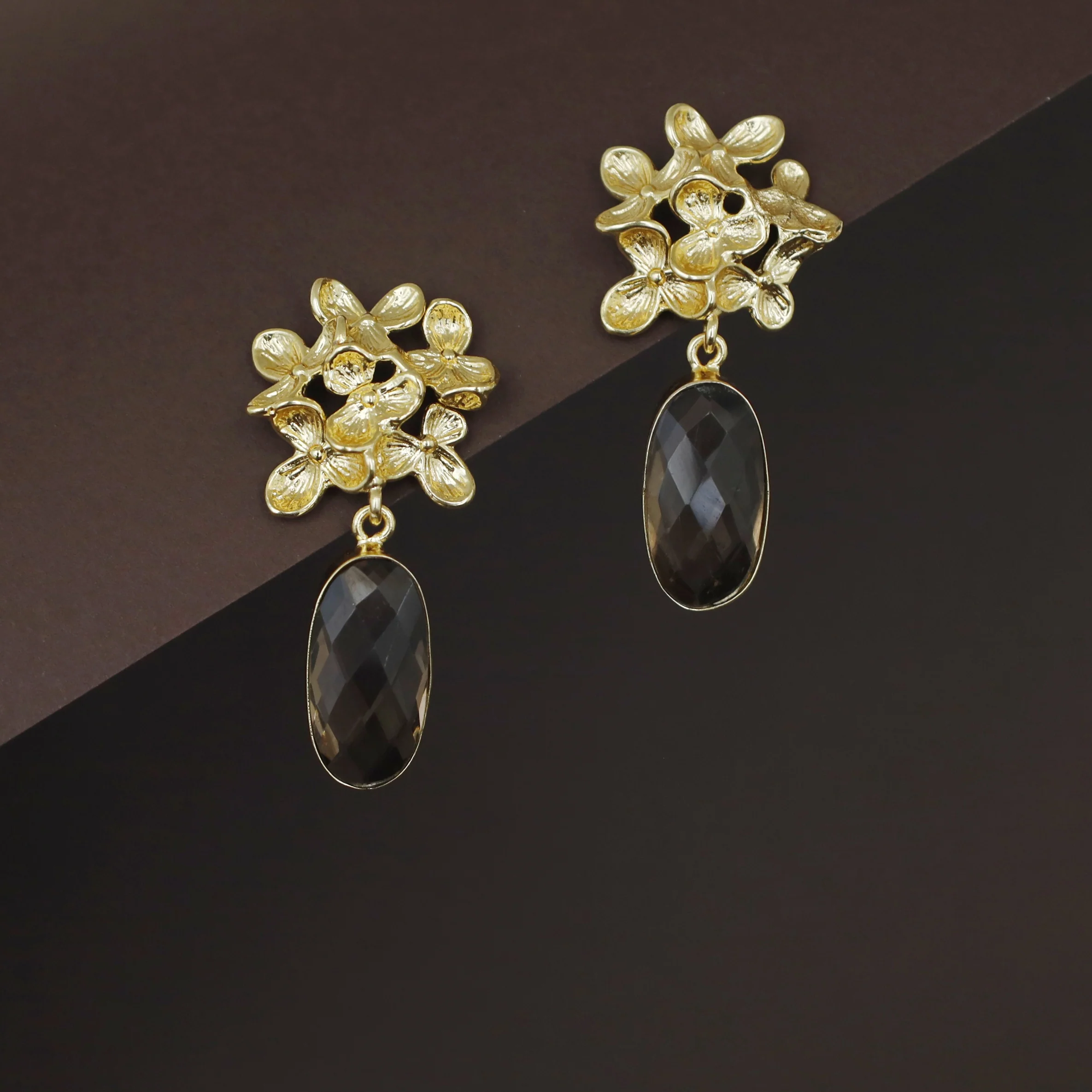Golden Flower Bunch Oval Glossy Stone Earring - Image 11