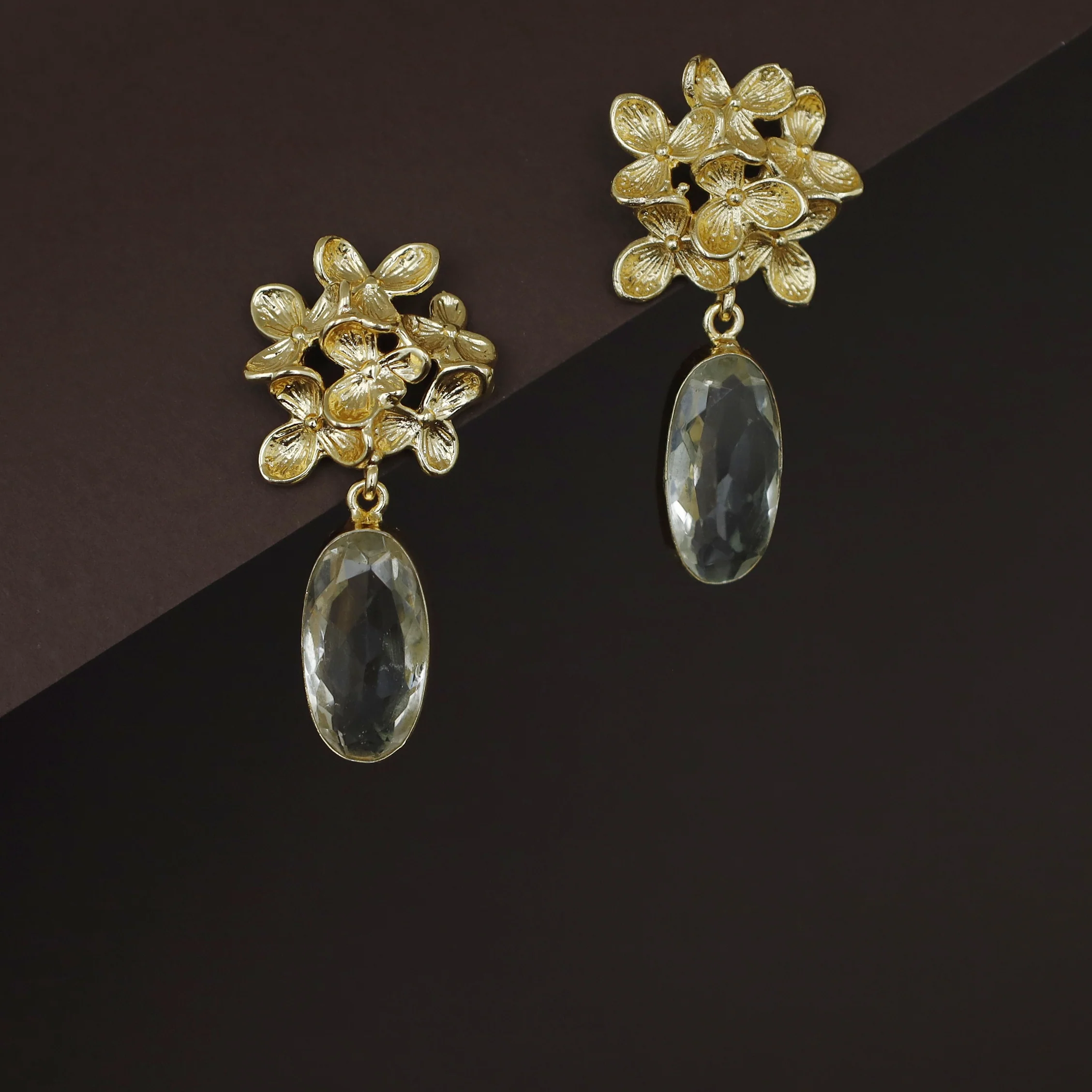 Golden Flower Bunch Oval Glossy Stone Earring - Image 2