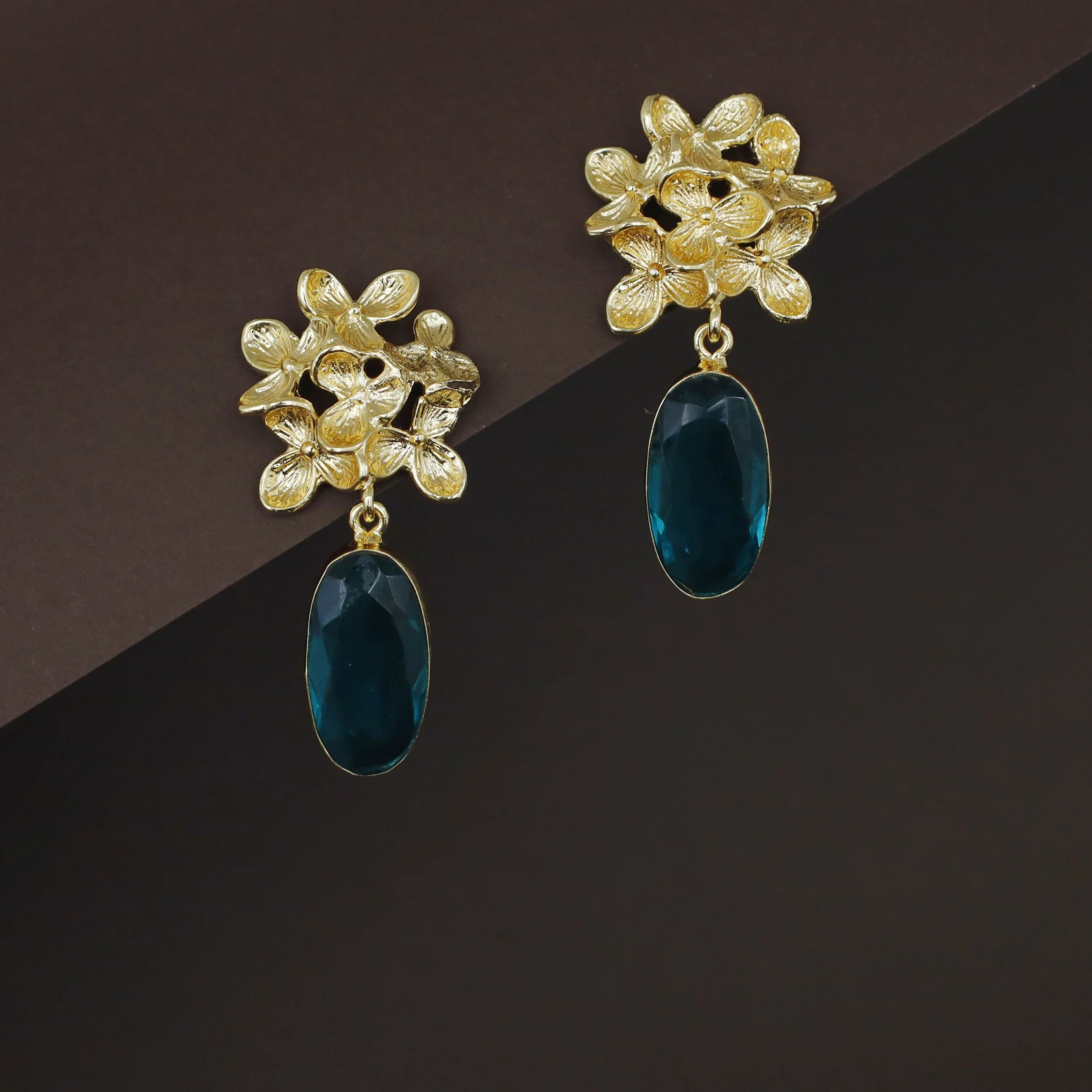 Golden Flower Bunch Oval Glossy Stone Earring - Image 5