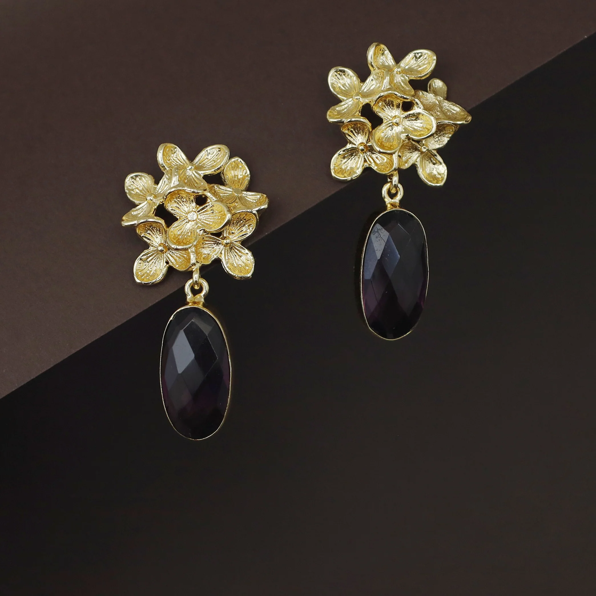 Golden Flower Bunch Oval Glossy Stone Earring - Image 9