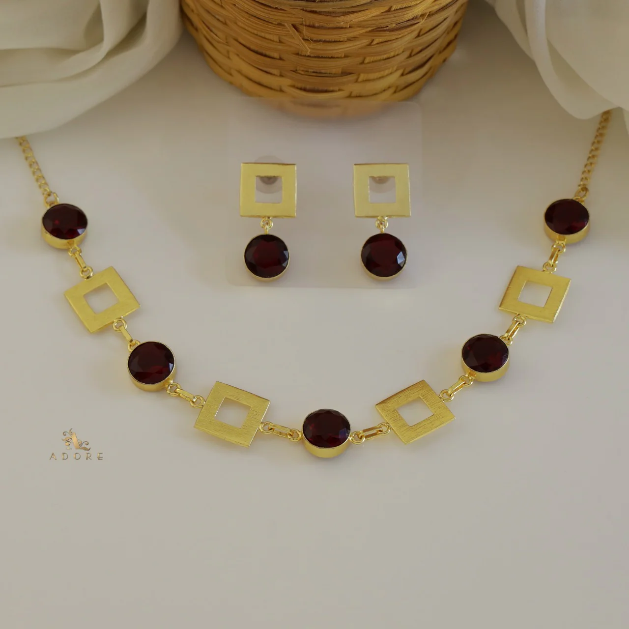 Golden Glossy 4 Square Neckpiece With Earring - Image 12