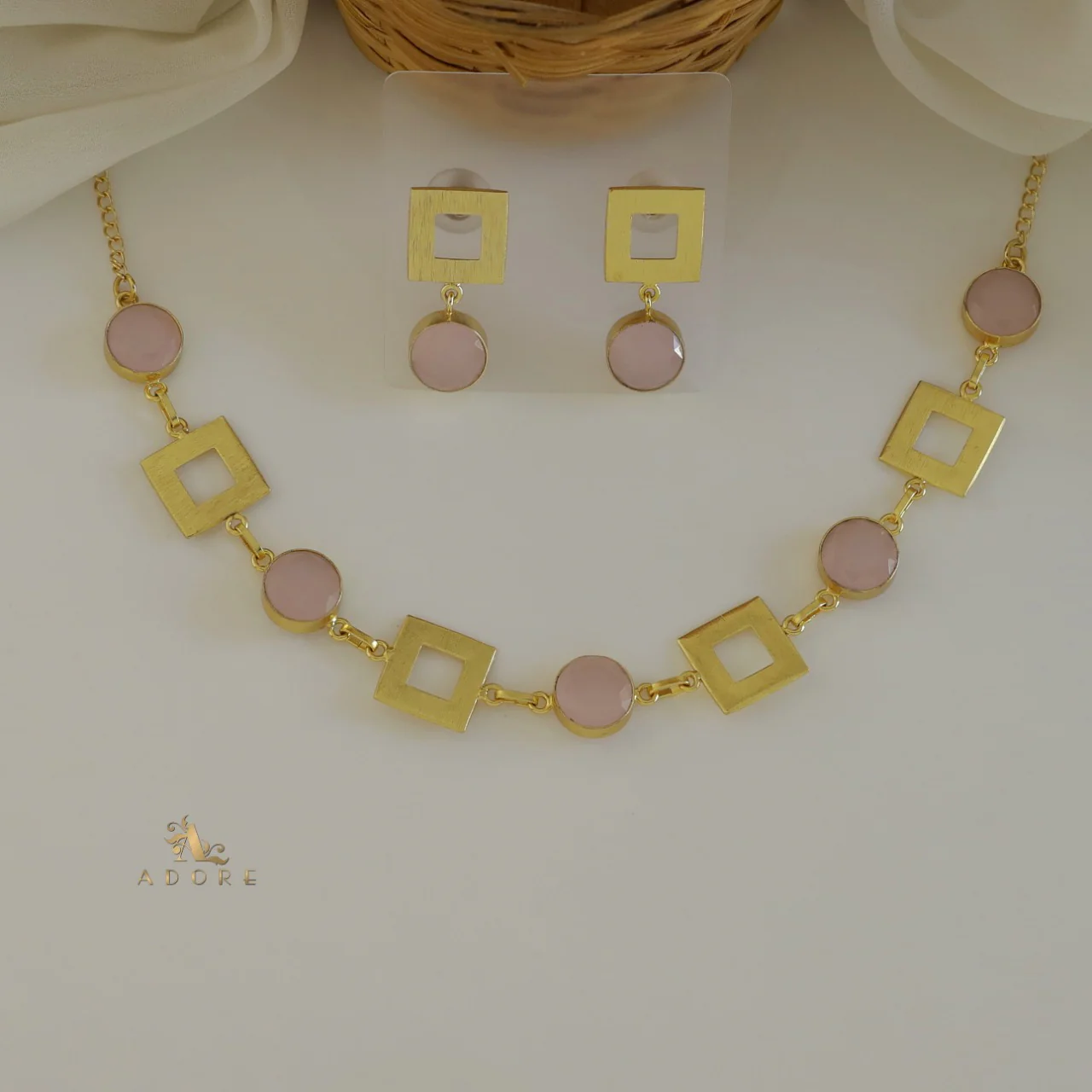 Golden Glossy 4 Square Neckpiece With Earring - Image 13
