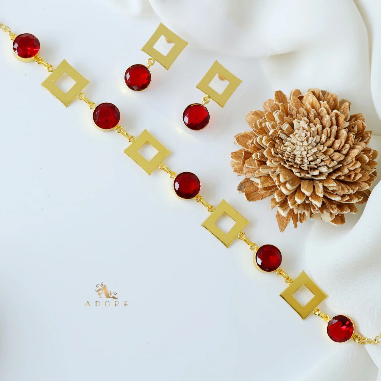 Golden Glossy 4 Square Neckpiece With Earring - Image 8