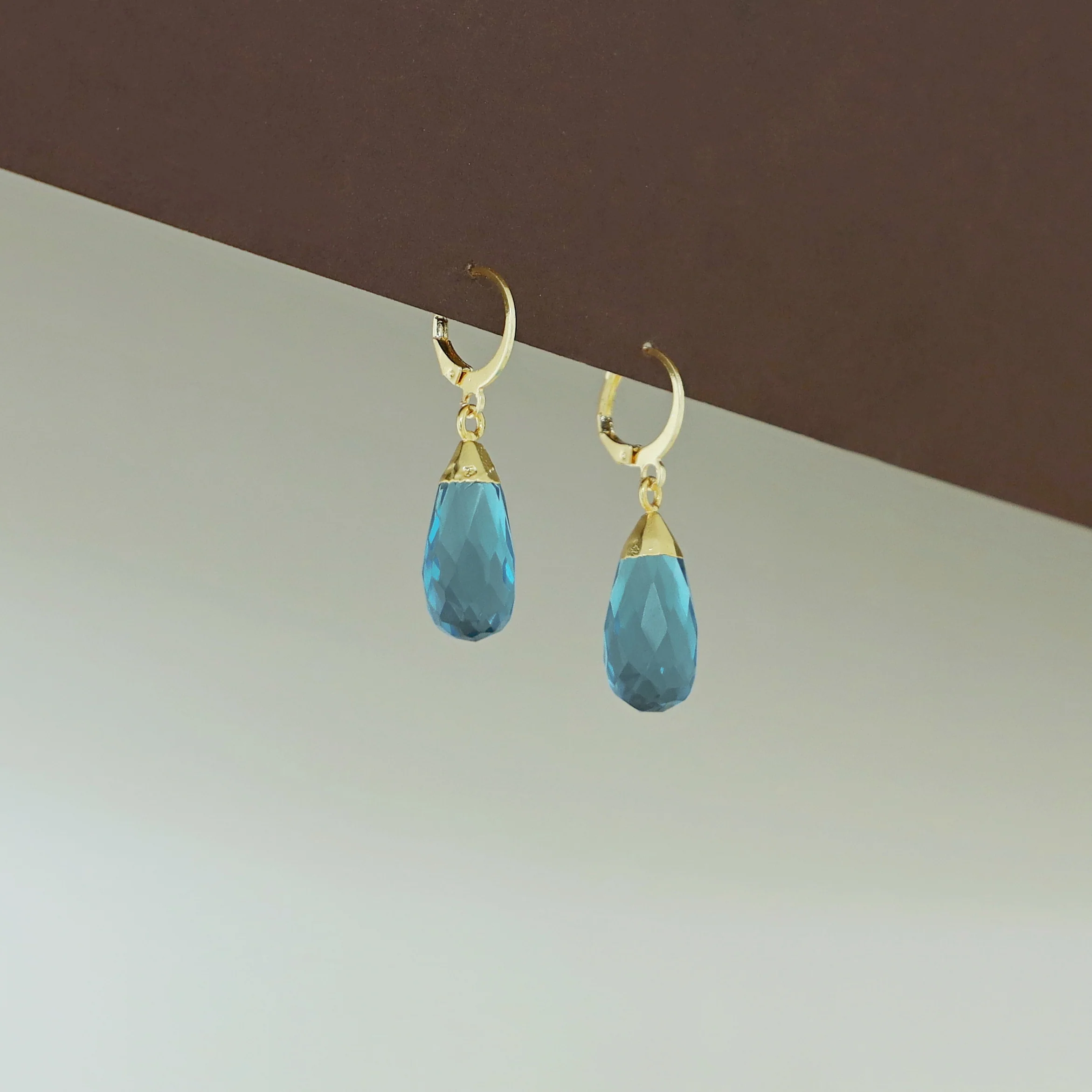 Linsa Golden Glossy Bud Hoop Earring - Image 4