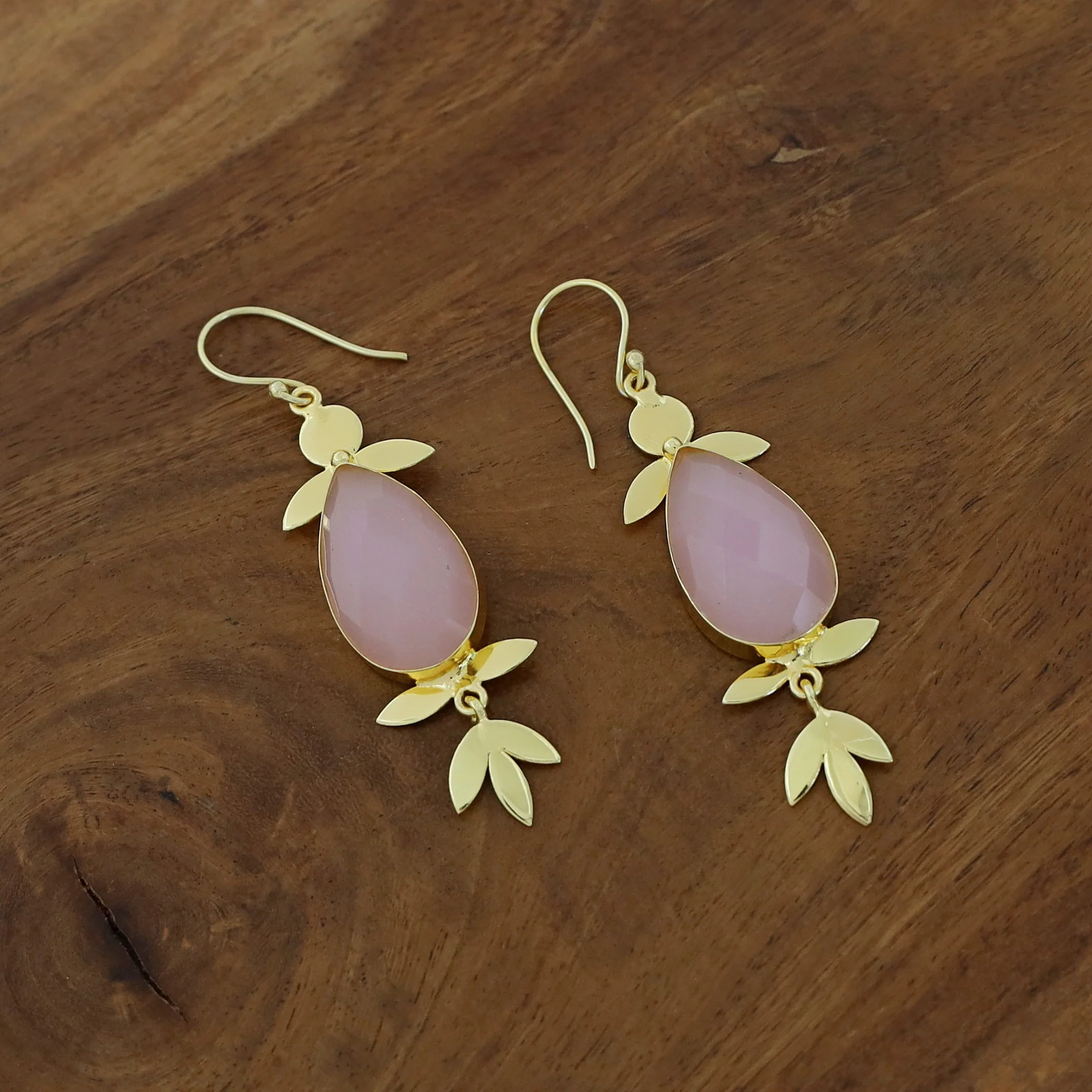Golden Glossy Stone Leafy Drop Earring - Image 7