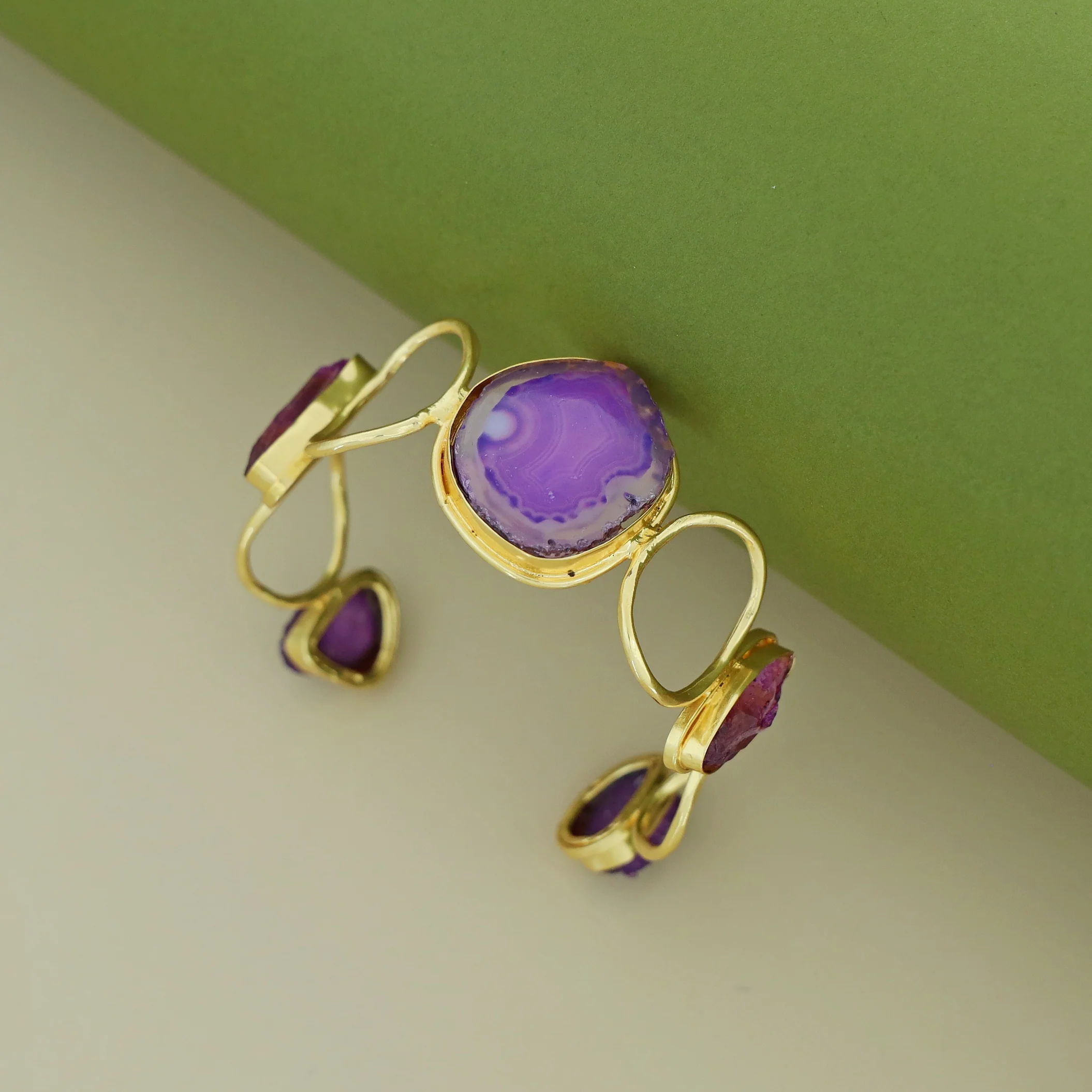 Golden Hammered Circle Agate + Dyed + Druzy Stone Bangle - Image 3