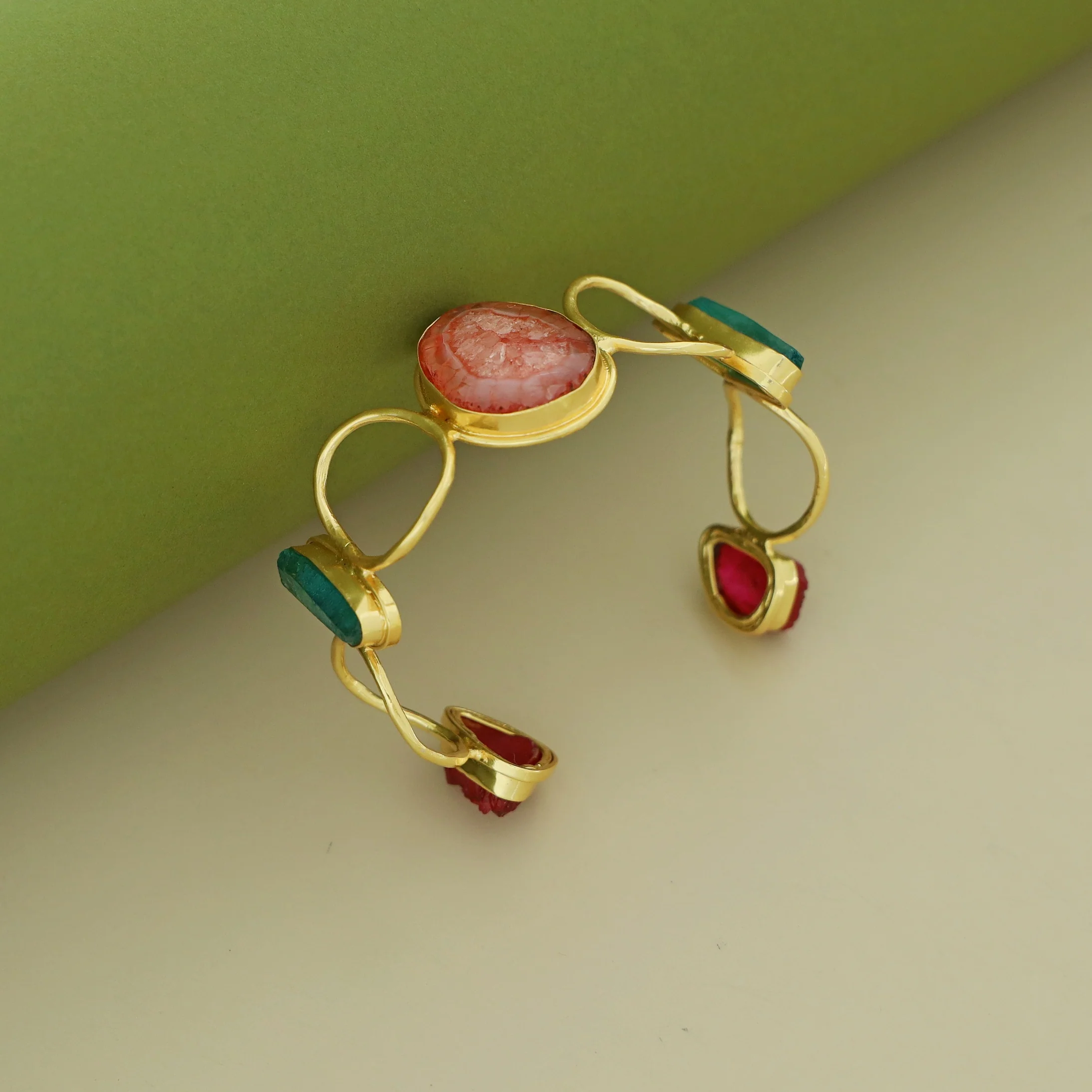 Golden Hammered Circle Agate + Dyed + Druzy Stone Bangle - Image 8