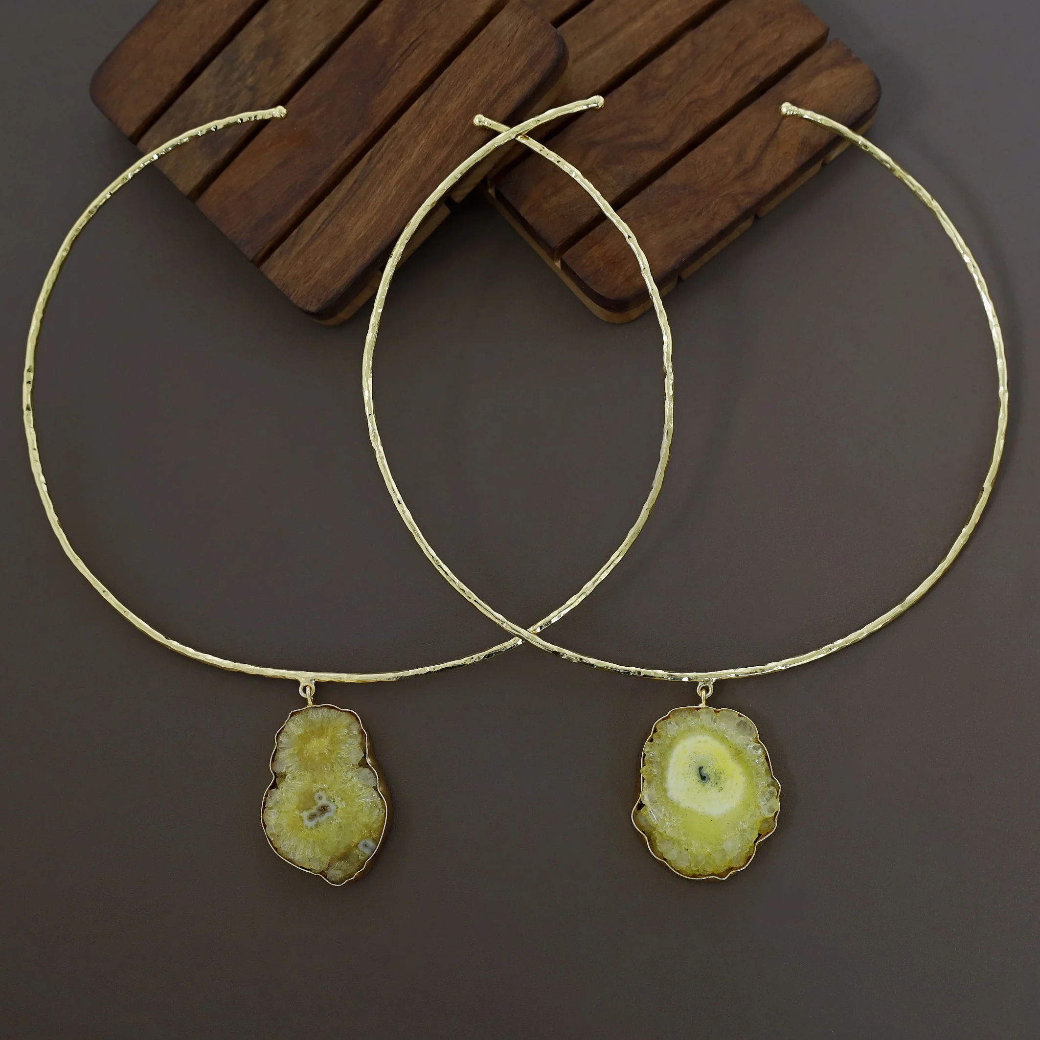 Golden Hammered Solar Agate Neck Cuff - Image 5