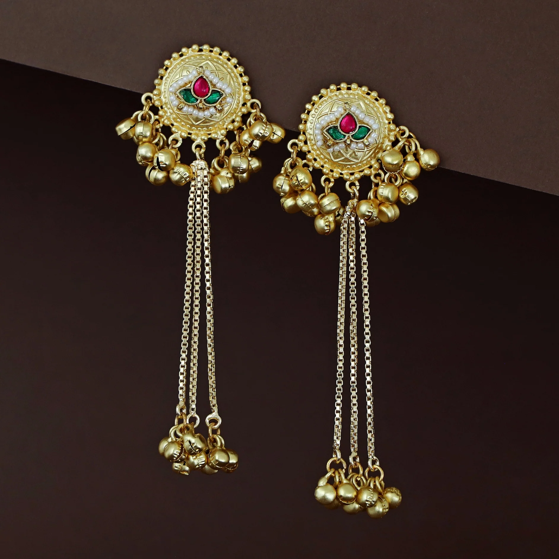 Shakshi Golden Hanging Ghungroo Kashmiri Jadau Kundan Earring - Image 3