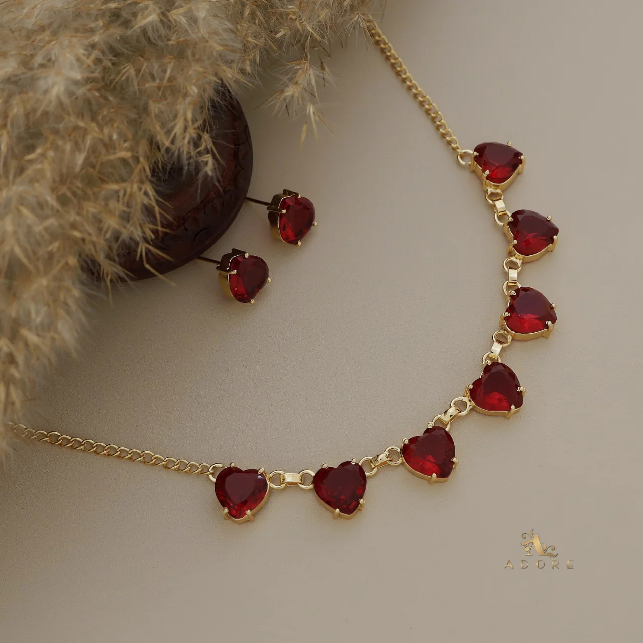 Golden Glossy 7 Heart Neckpiece With Stud - Image 3