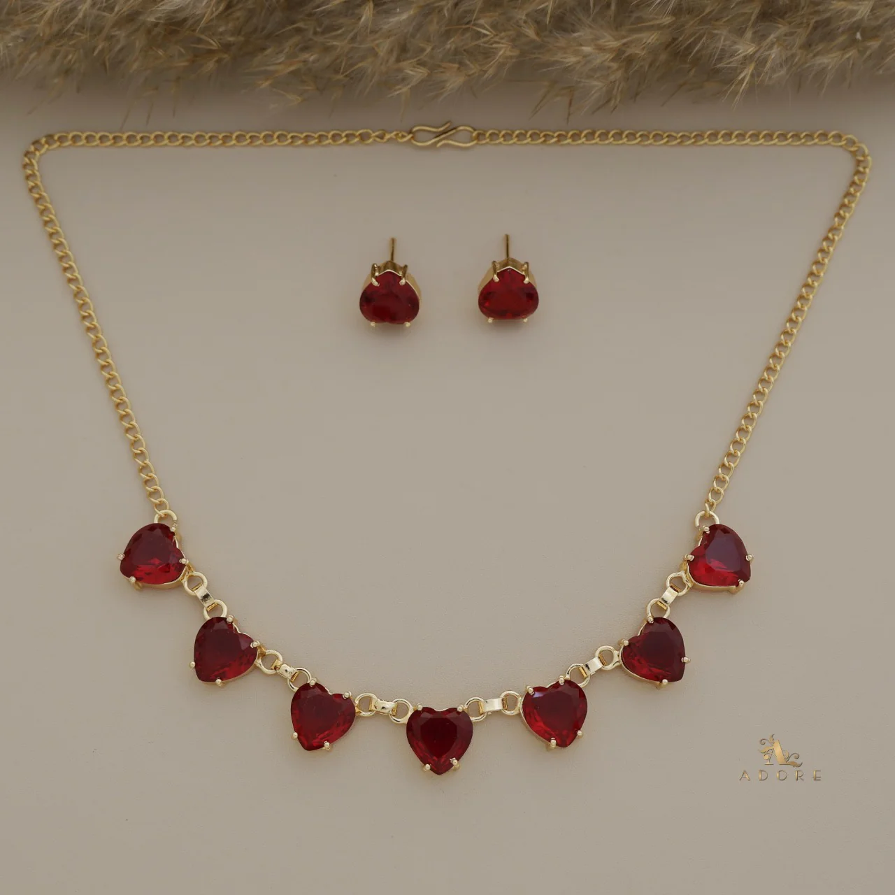 Golden Glossy 7 Heart Neckpiece With Stud - Image 4
