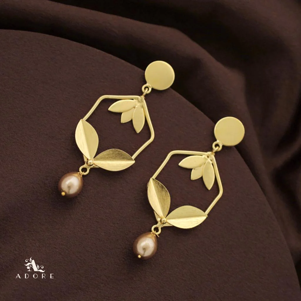 Golden Hexagon Leafy Pearl Drop Earring - Image 2