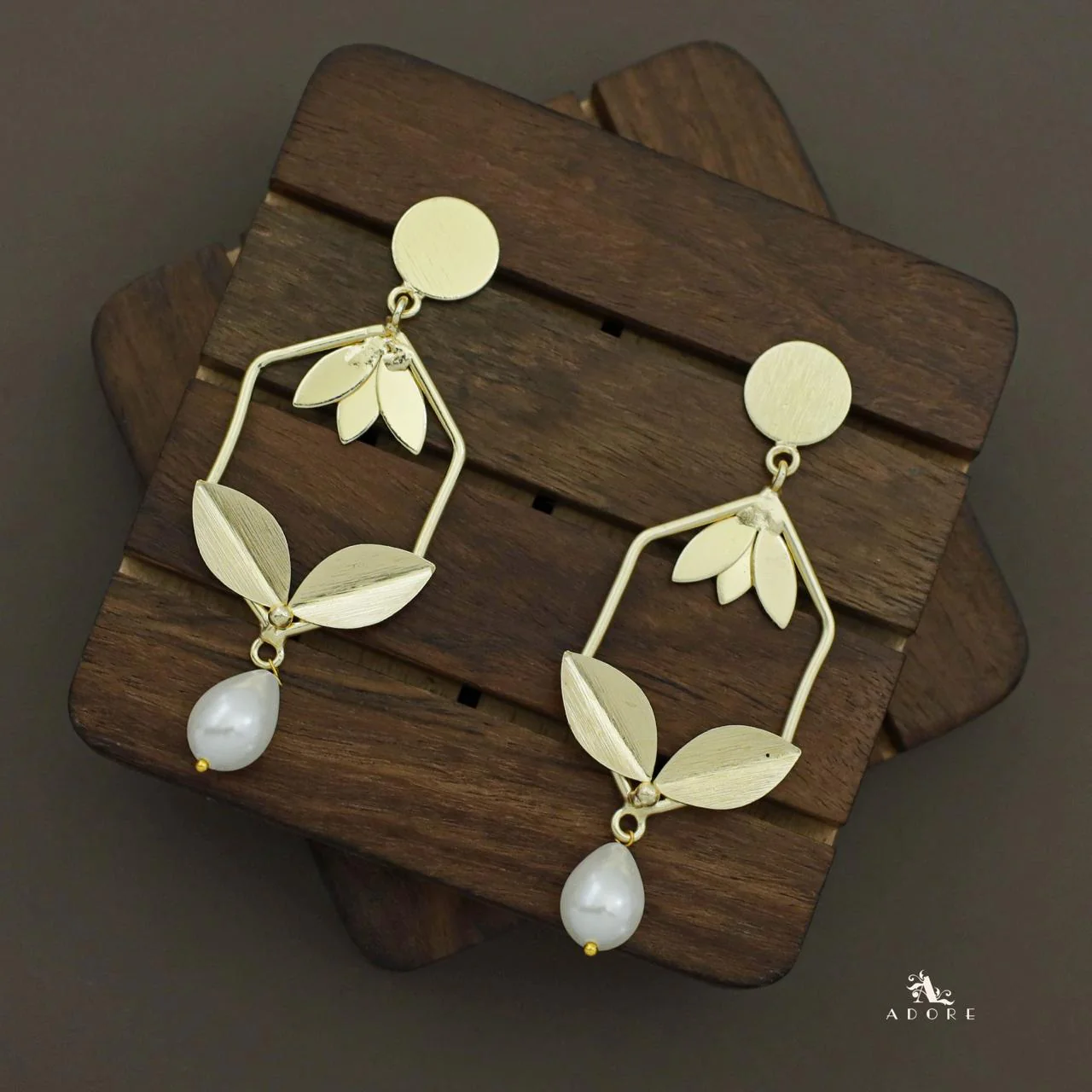 Golden Hexagon Leafy Pearl Drop Earring - Image 5