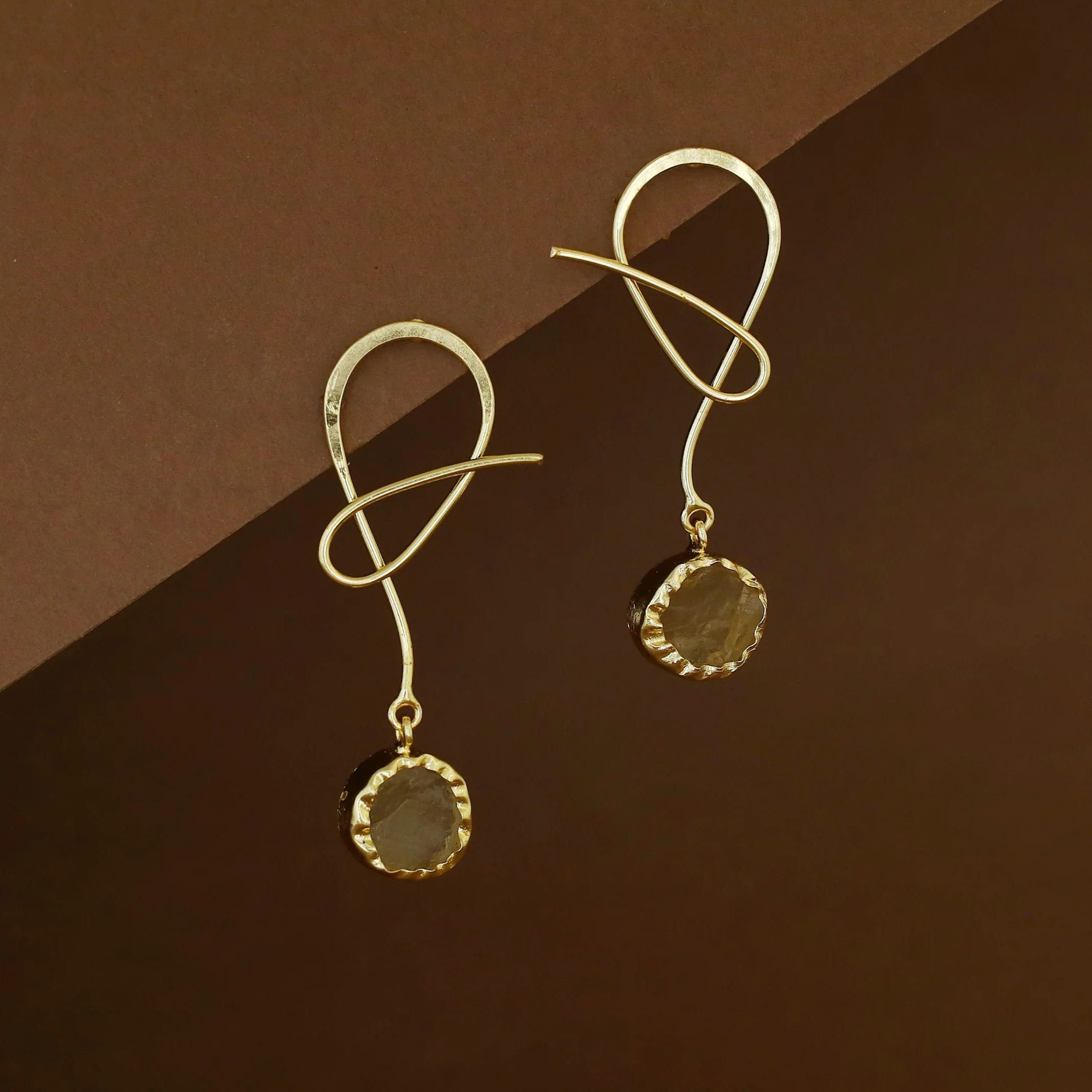 Golden Infinity Ribbon Raw Stone Earring - Image 7