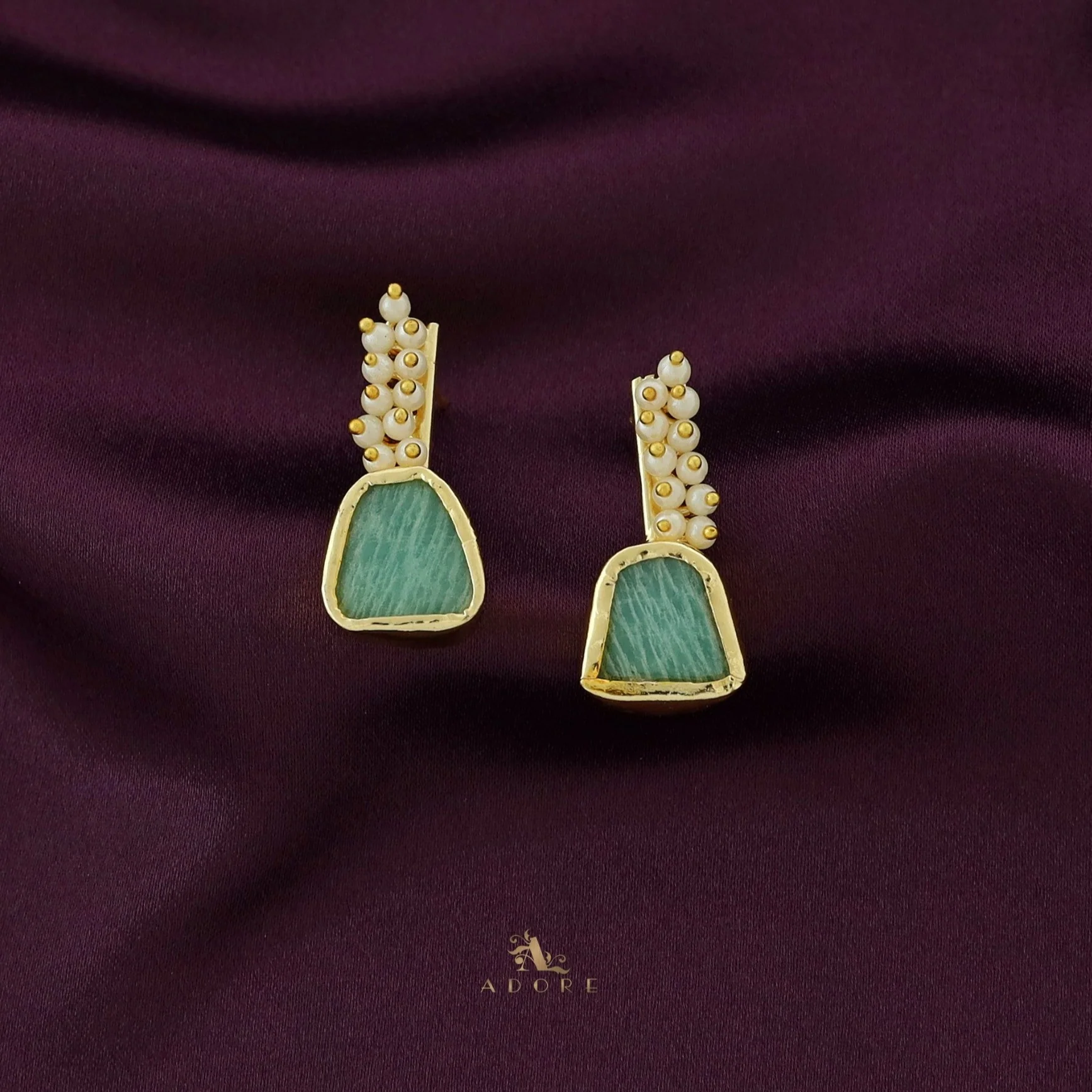 Golden Line Pearl Cluster Raw Stone Earring - Image 4