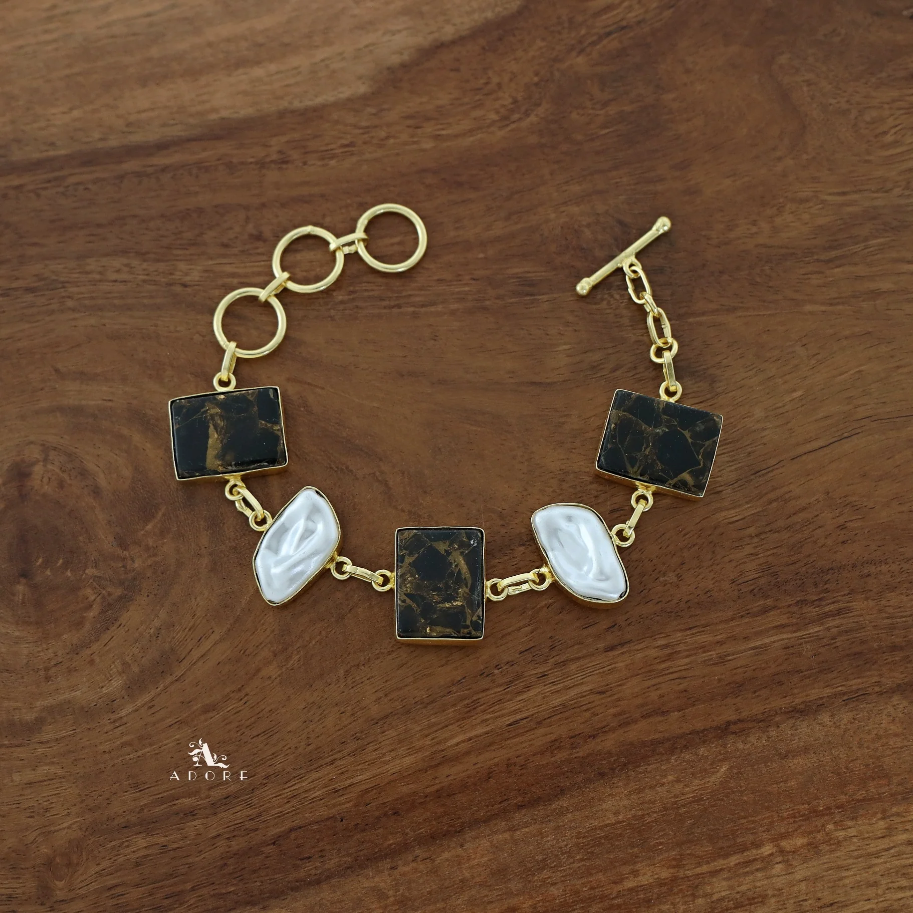 Golden Marble Textured MOP Bracelet - Image 4