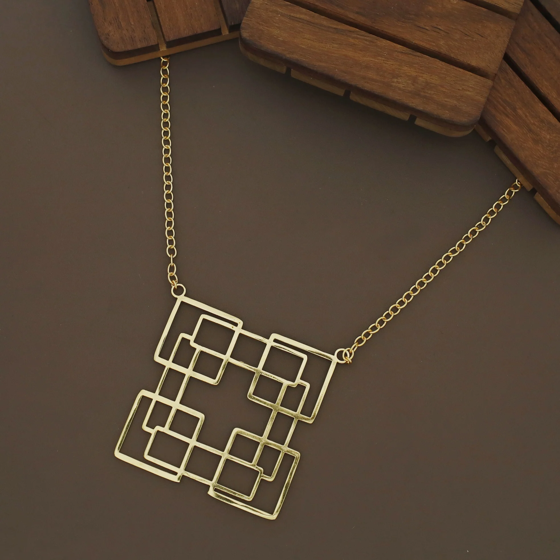 Hiya Golden Square Frame Pendant Neckpiece - Image 4