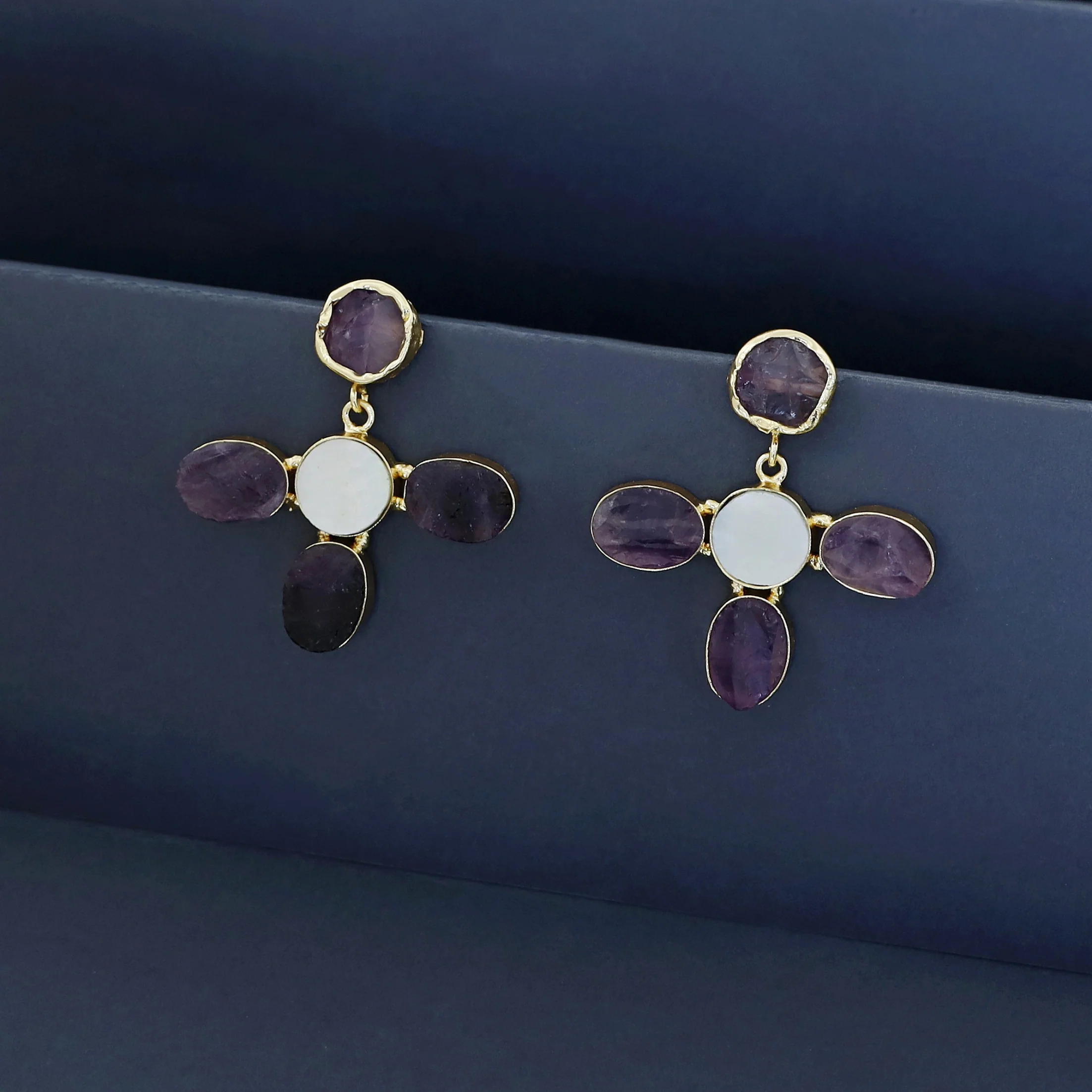 Golden MOP And Raw Stone Flower Earring - Image 6