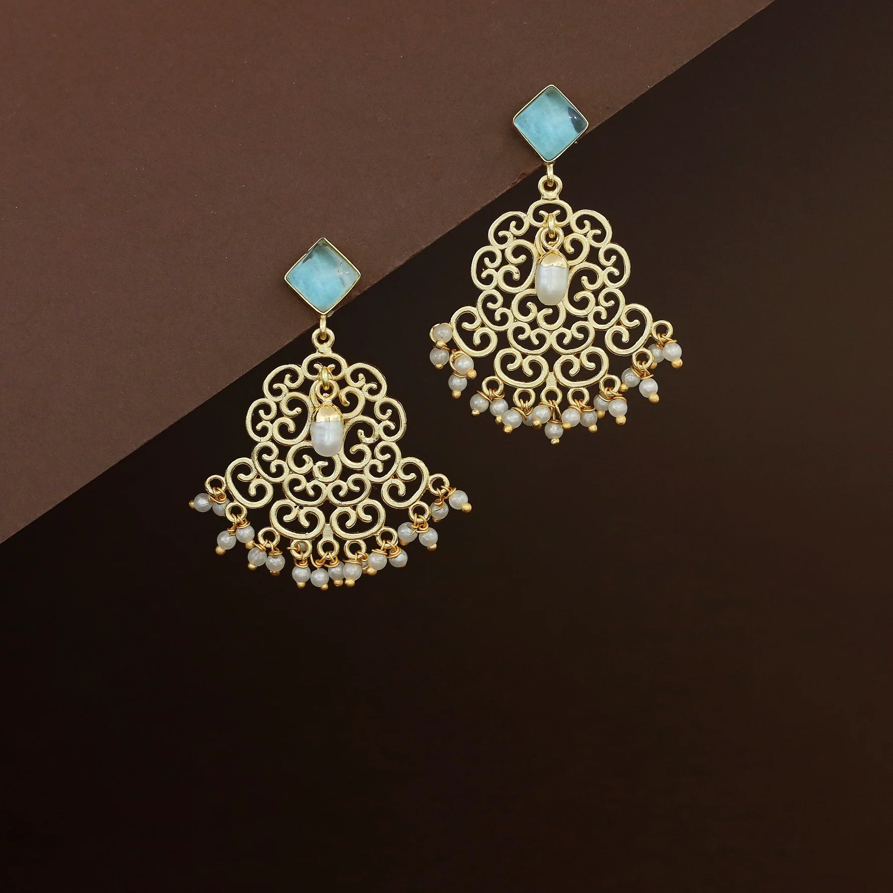 Golden Niralika Pearl Baroque + Glossy Stone Earring - Image 4