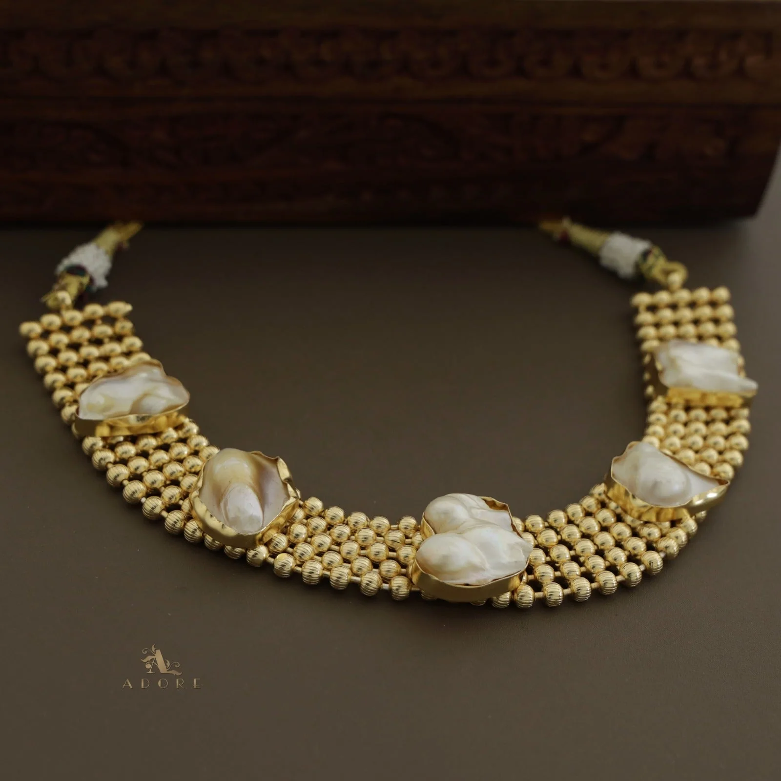 Golden Odelia Baroque Short Neckpiece With Earring - Image 7