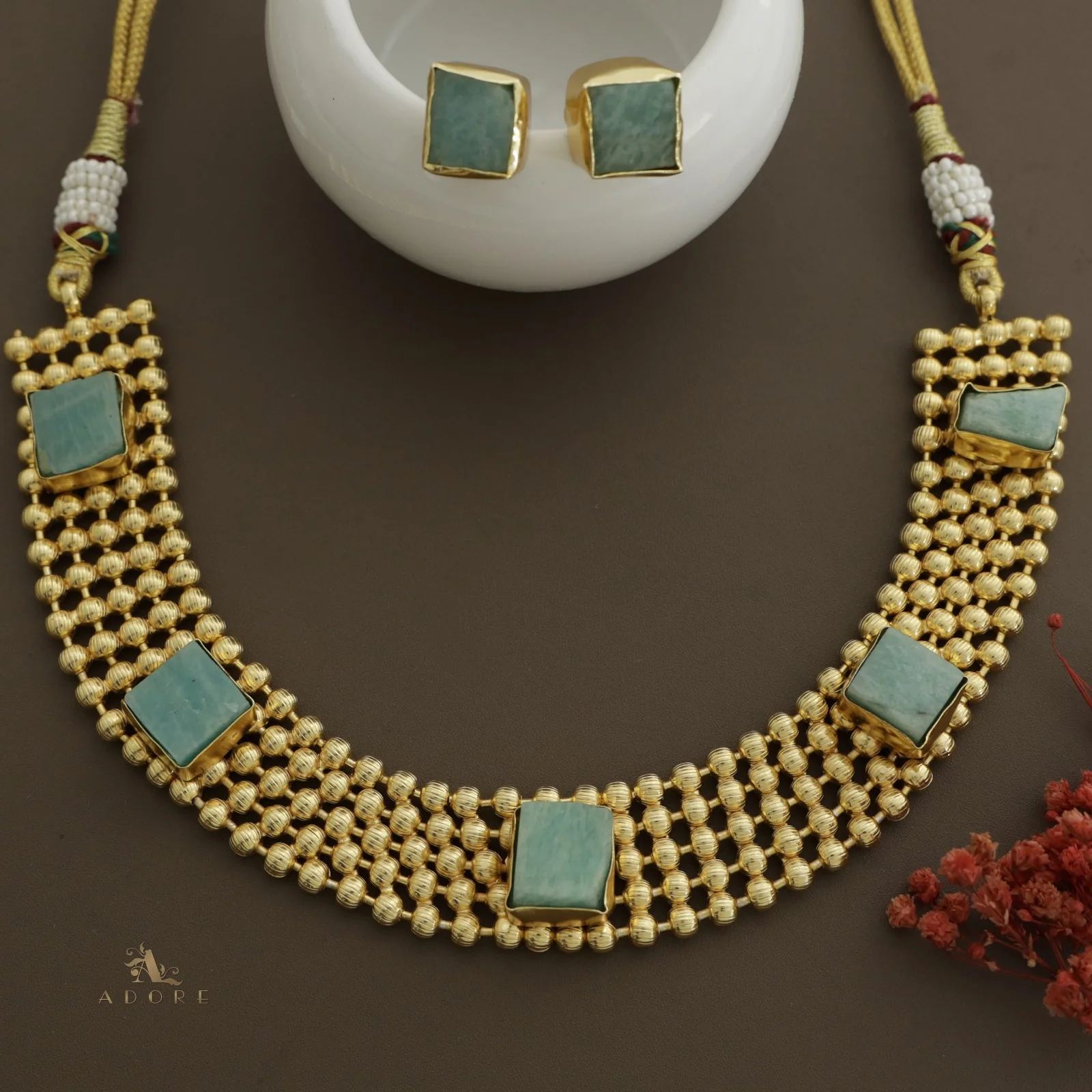 Golden Odelia Raw Stone Short Neckpiece / Choker With Stud - Image 2