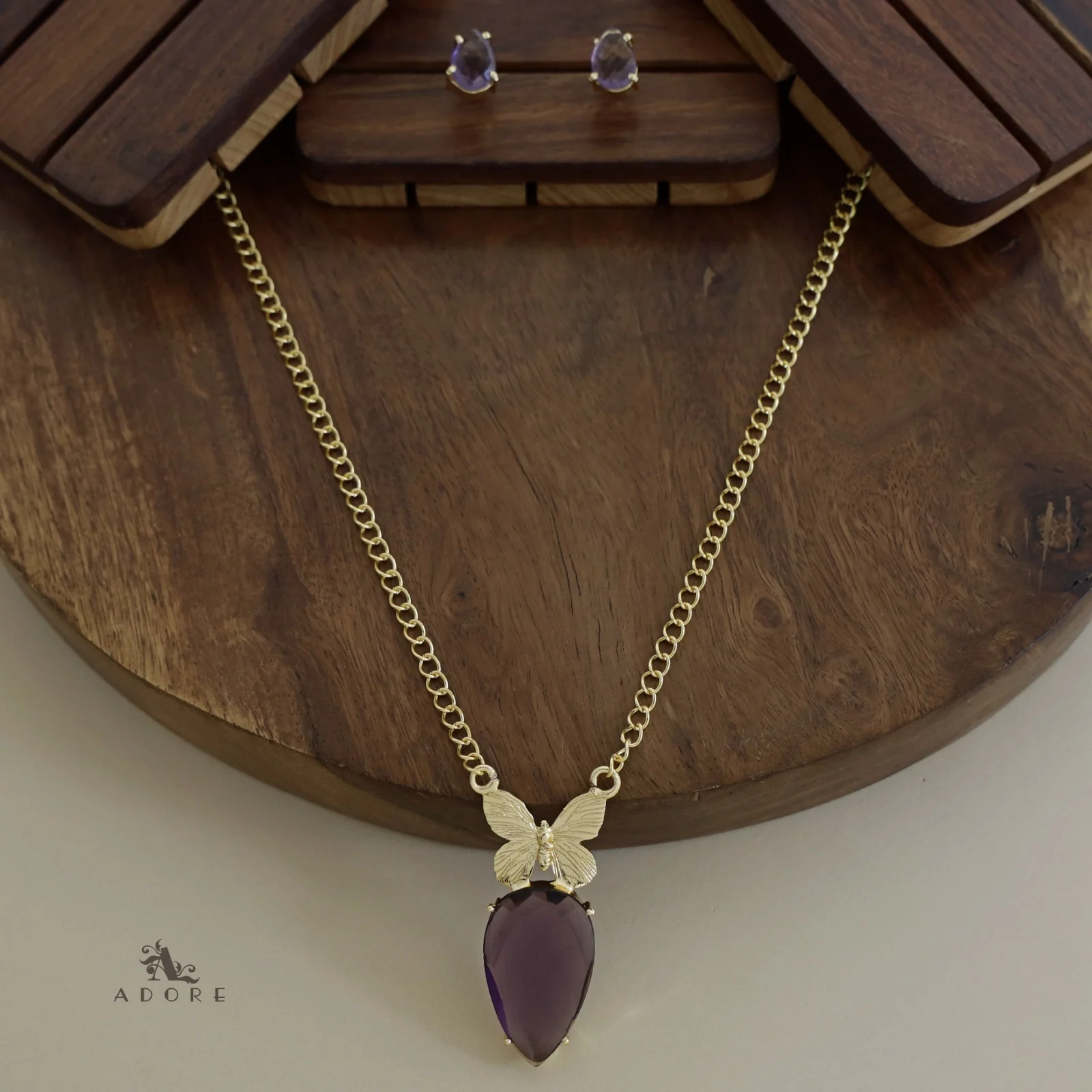 Golden Papillon Glossy Drop Long Neckpiece With Stud - Image 5