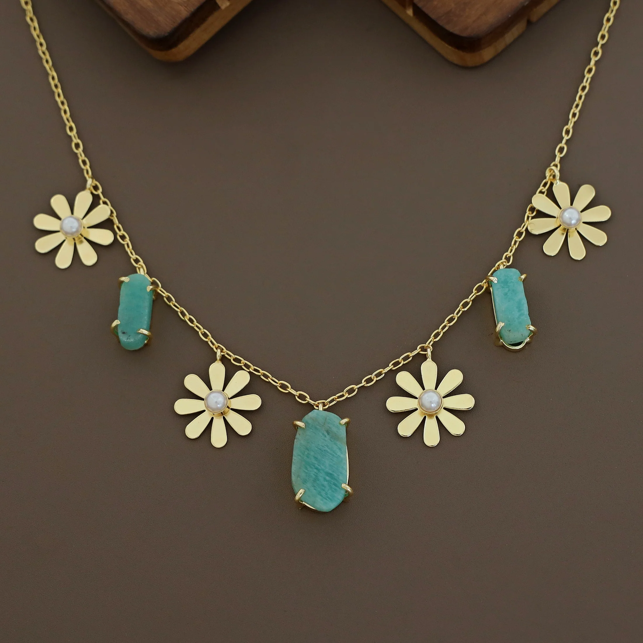 Golden Pearl Midhila Raw Stone Short Neckpiece - Image 3