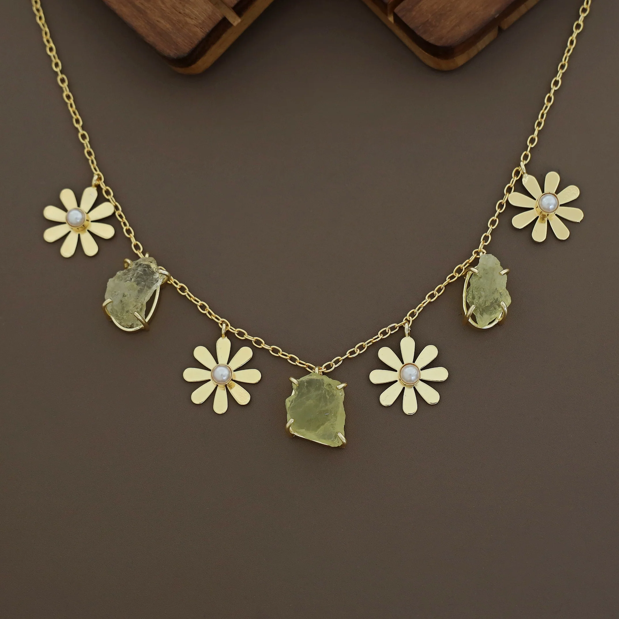 Golden Pearl Midhila Raw Stone Short Neckpiece - Image 7