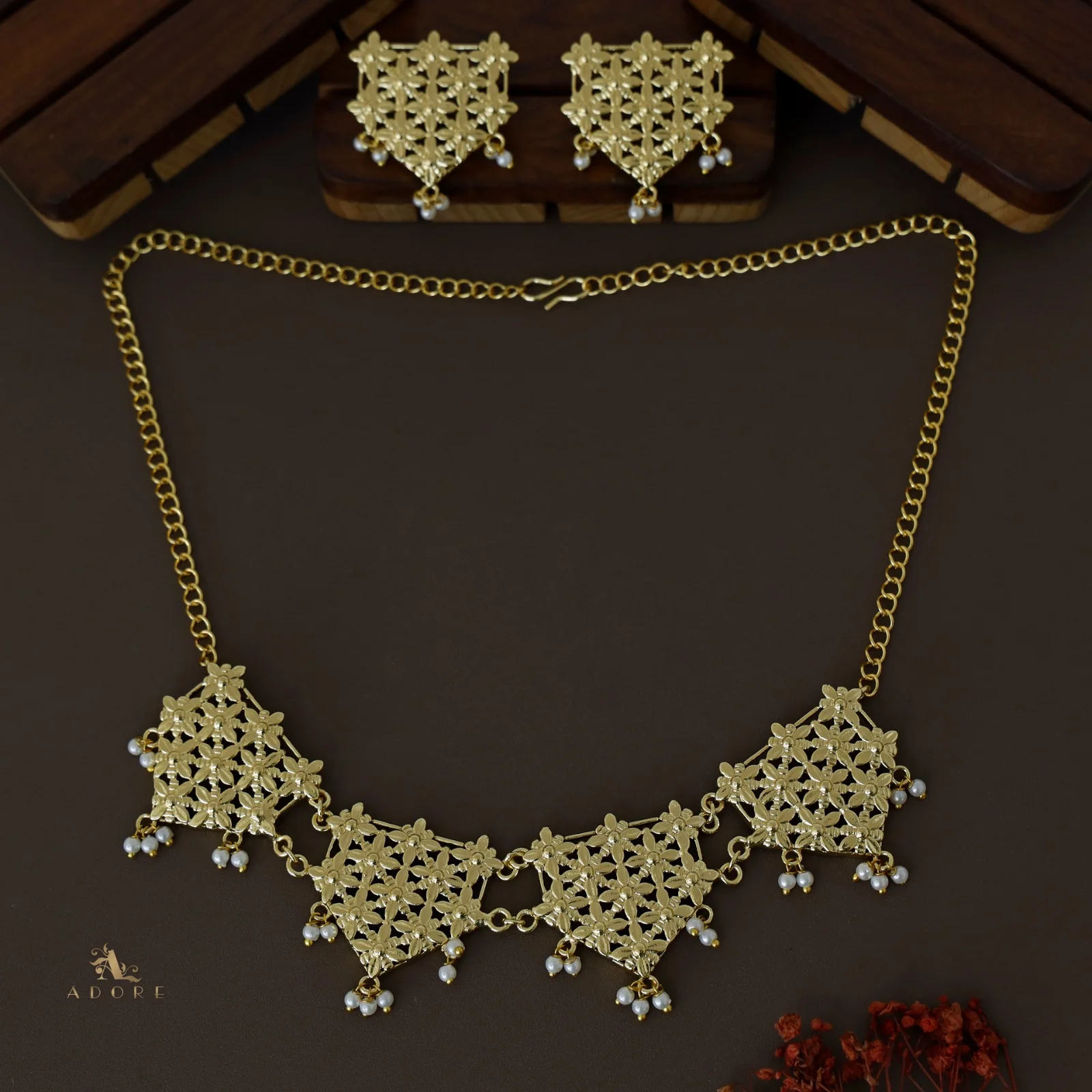 Golden Pearly Pentagon Choker/Short Neckpiece with Earring - Image 4