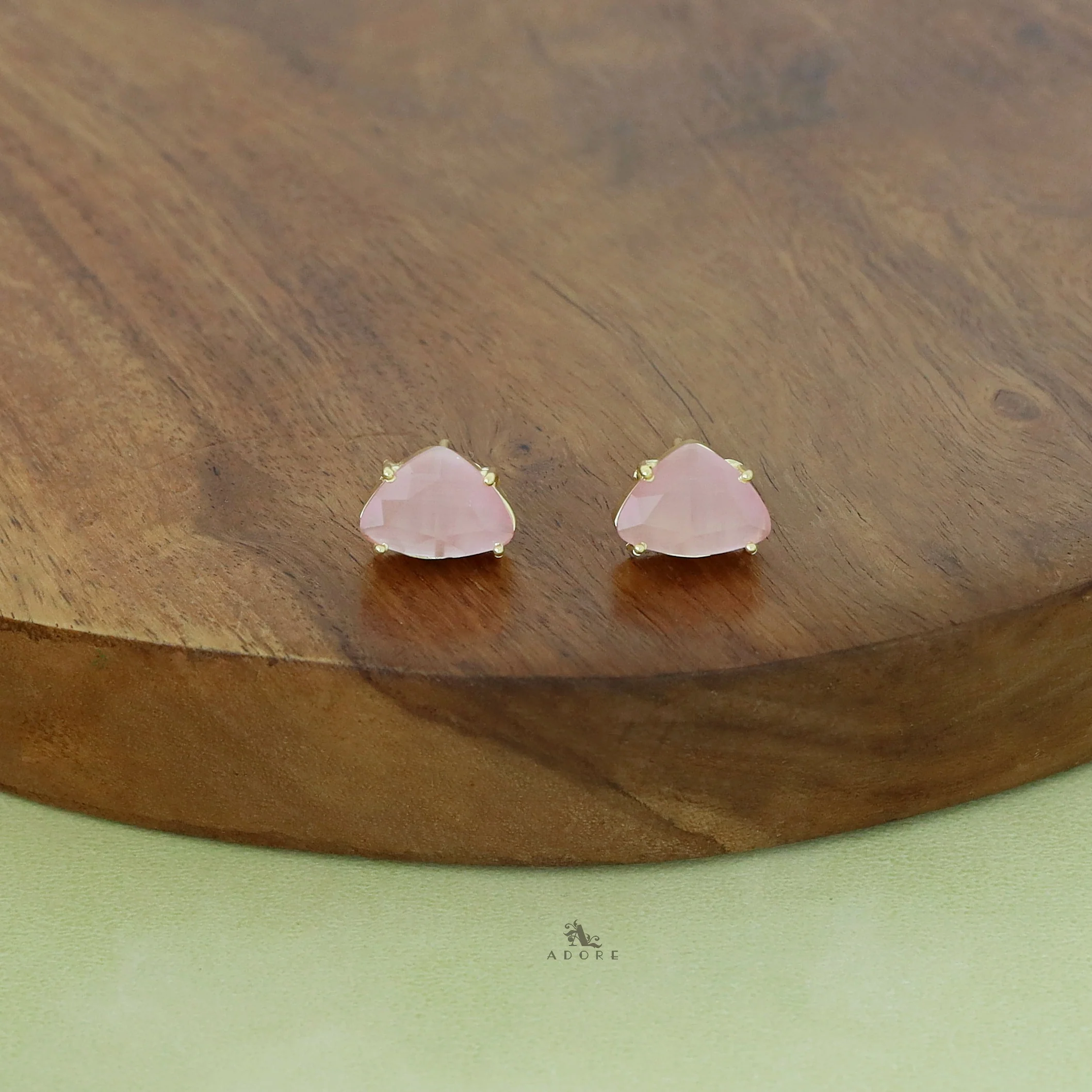 Golden Penta Glossy Claw Neck Cuff With Stud - Image 9