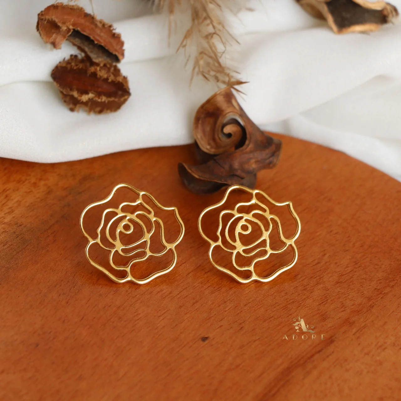 Golden Raazi Earring - Image 2
