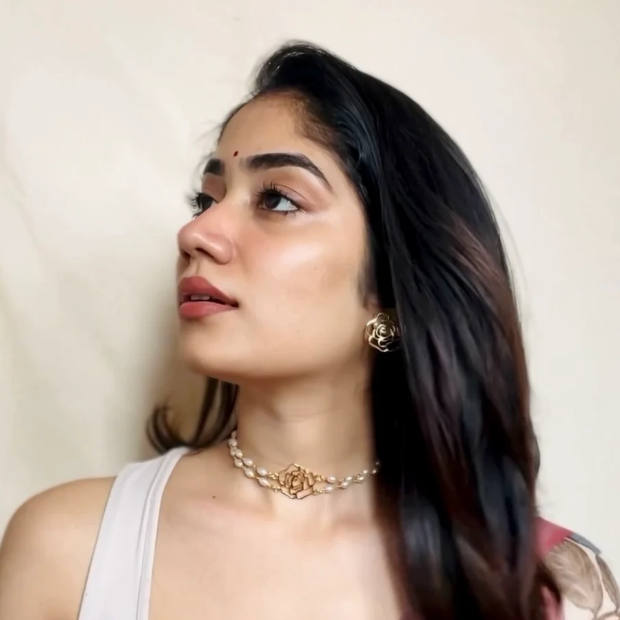 Golden Raazi Rice Pearl Emelia Twin Layer Choker With Earring - Image 5