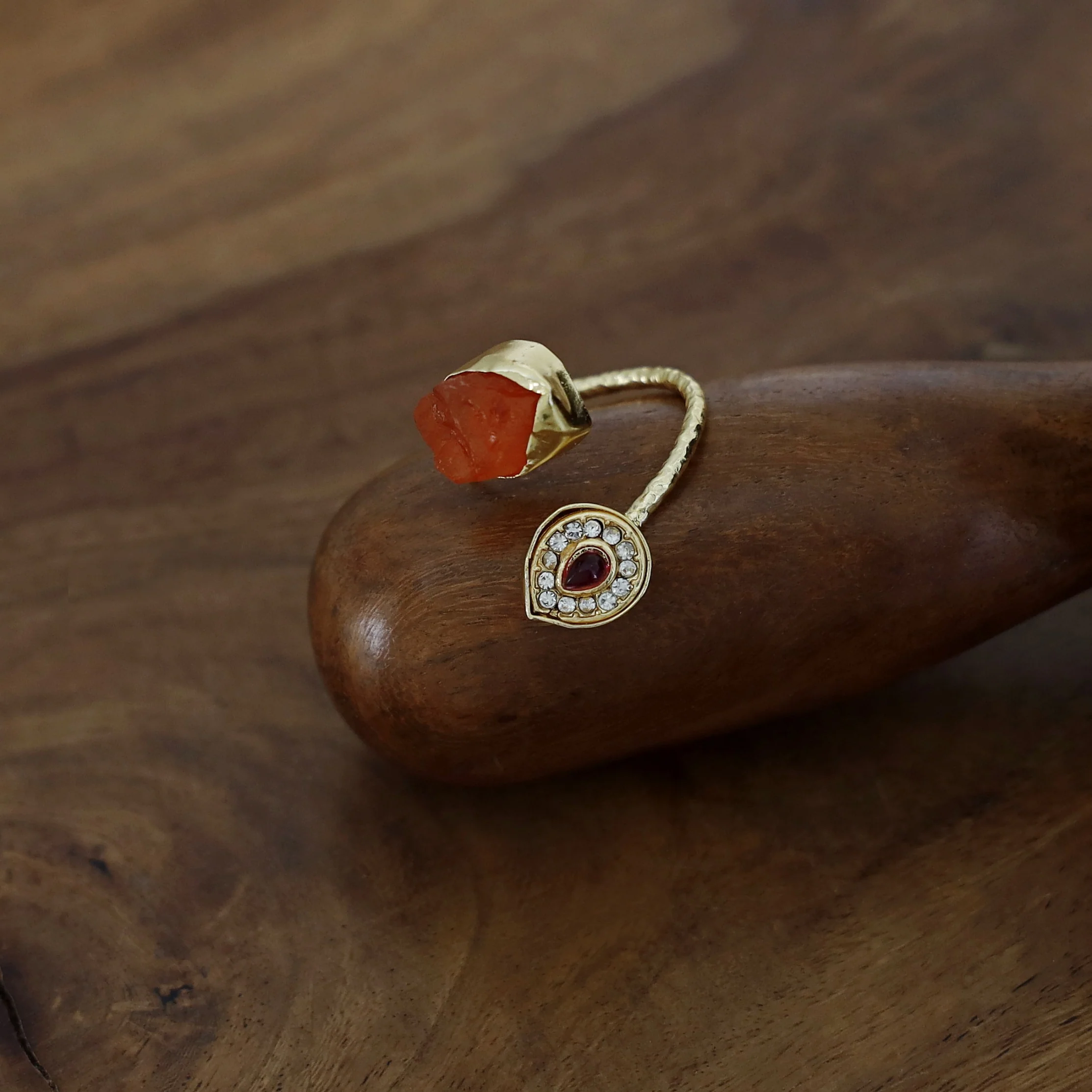 Anu Golden Raw Stone + Glossy Ring - Image 3