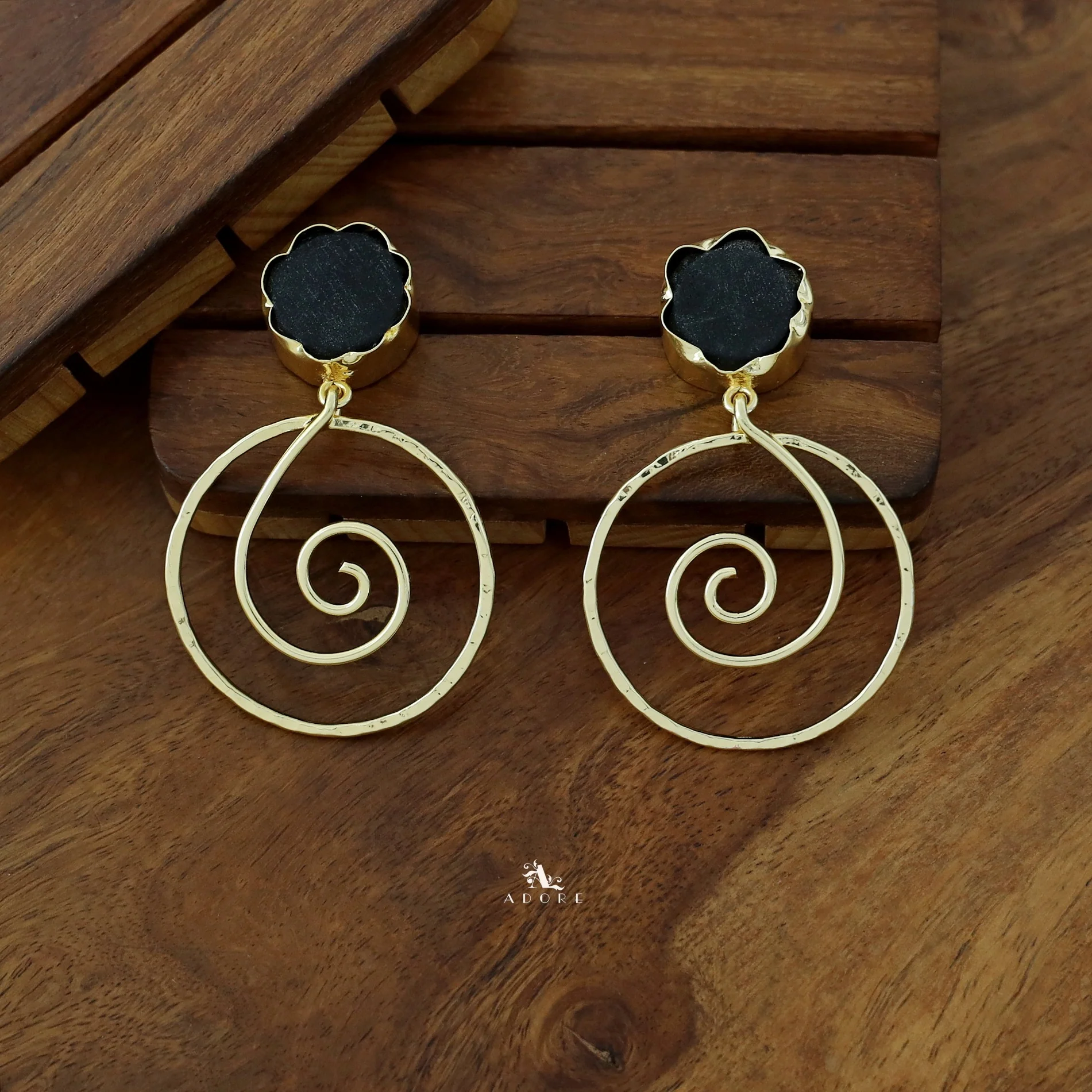 Golden Raw Stone Spiral Earring - Image 7